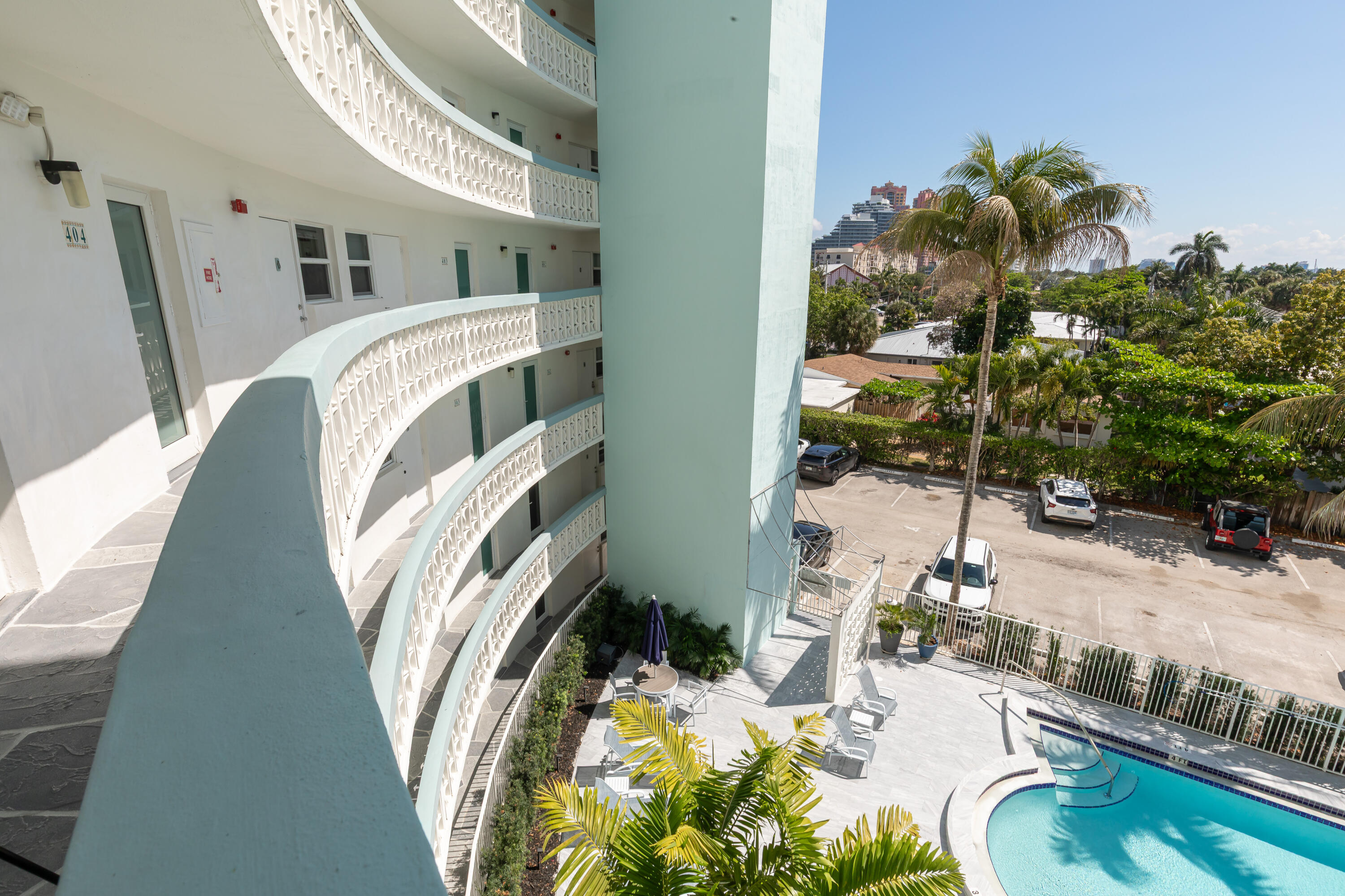 LE CERCLE BY THE BEACH CONDO - Residential