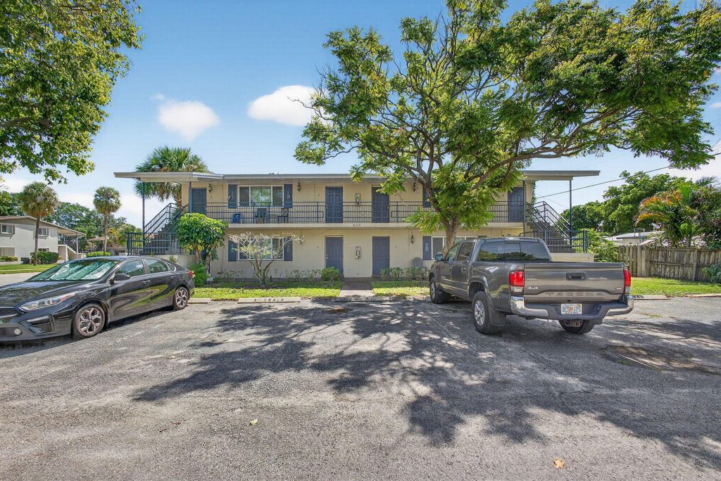 Photo of 809 Lighthouse Drive #D, North Palm Beach, FL 33408 (MLS # R11119110)