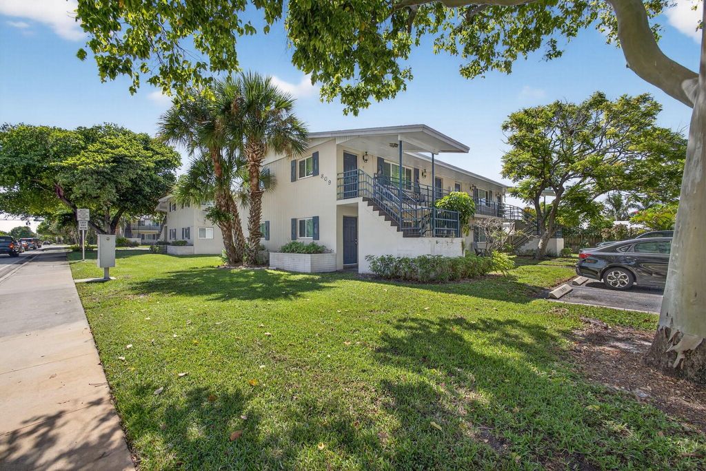 Photo of 809 Lighthouse Drive #D, North Palm Beach, FL 33408 (MLS # R11119110)