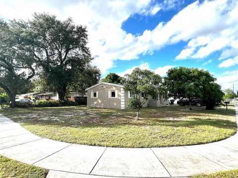 Photo of 17130 NW 29th Pl, Miami Gardens, FL 33056 (MLS # F10533170)