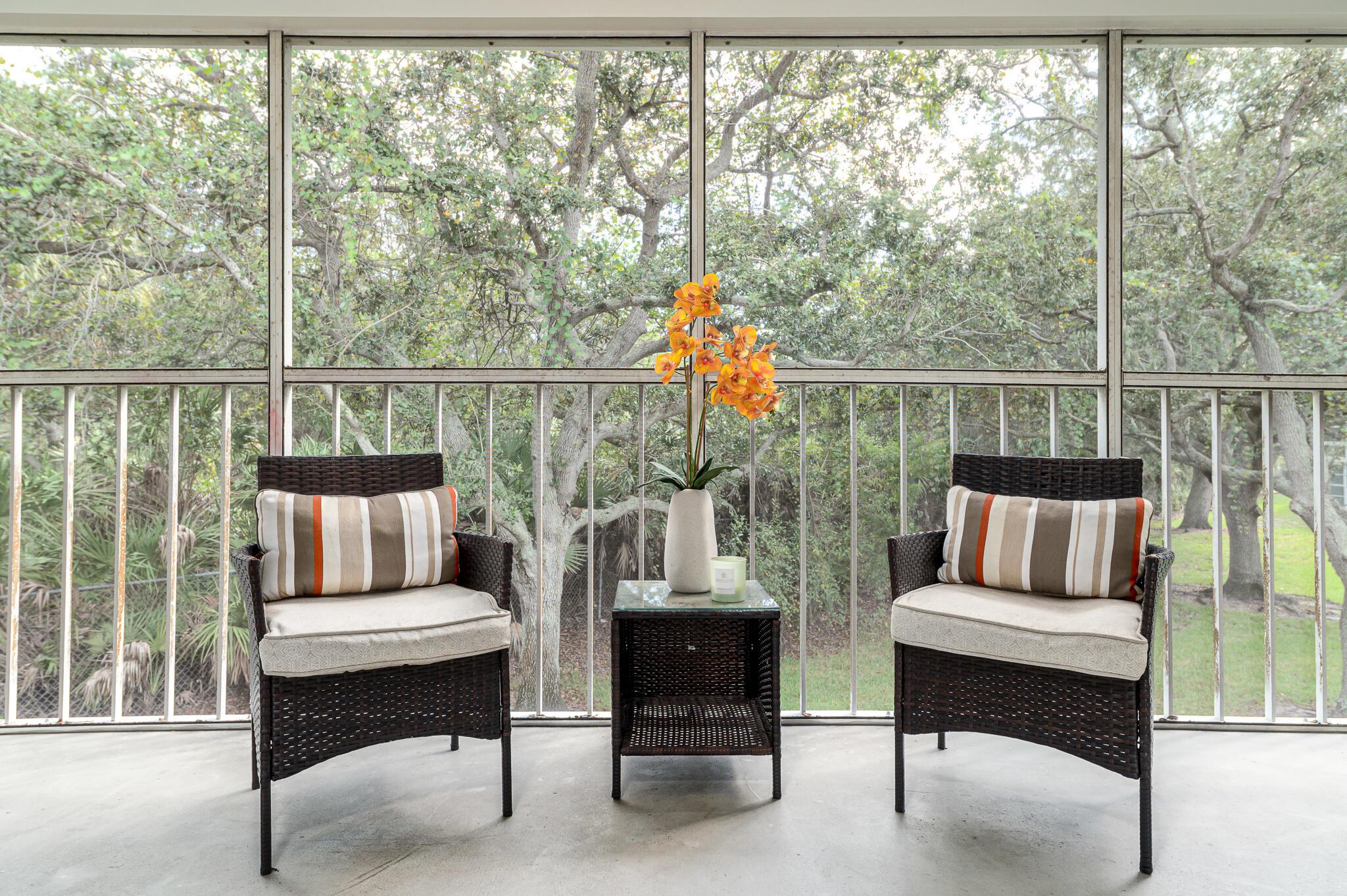 THE VILLAGE OF STUART CON - Residential Lease