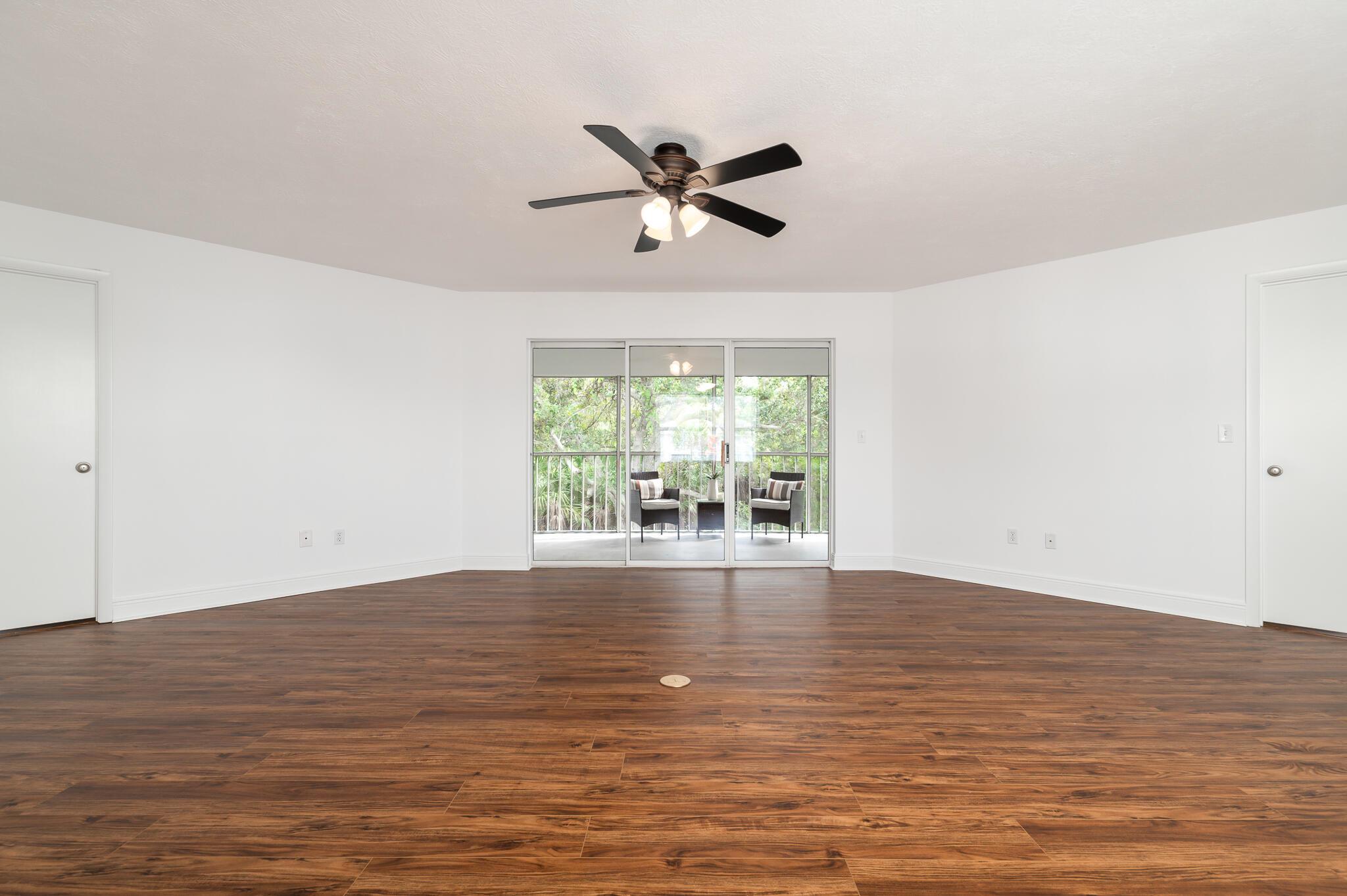 THE VILLAGE OF STUART CON - Residential Lease