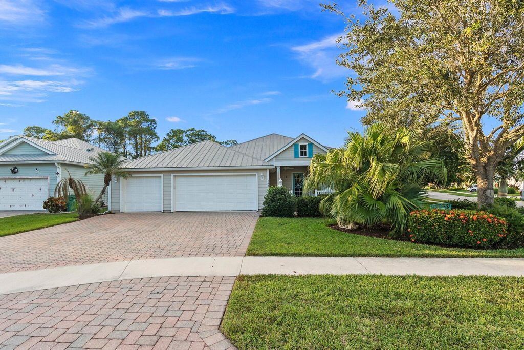 Photo of 442 NE Little Mullet Court, Port St Lucie, FL 34983 (MLS # R10932526)