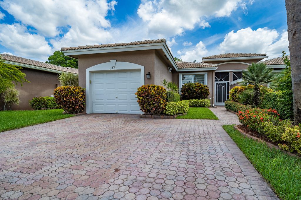 Photo of 5743 Emerald Cay Terrace Ter, Boynton Beach, FL 33437 (MLS # R10810938)