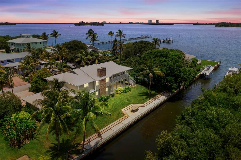 Photo of 473 Peninsula Drive, Fort Pierce, FL 34946 (MLS # R10727271)