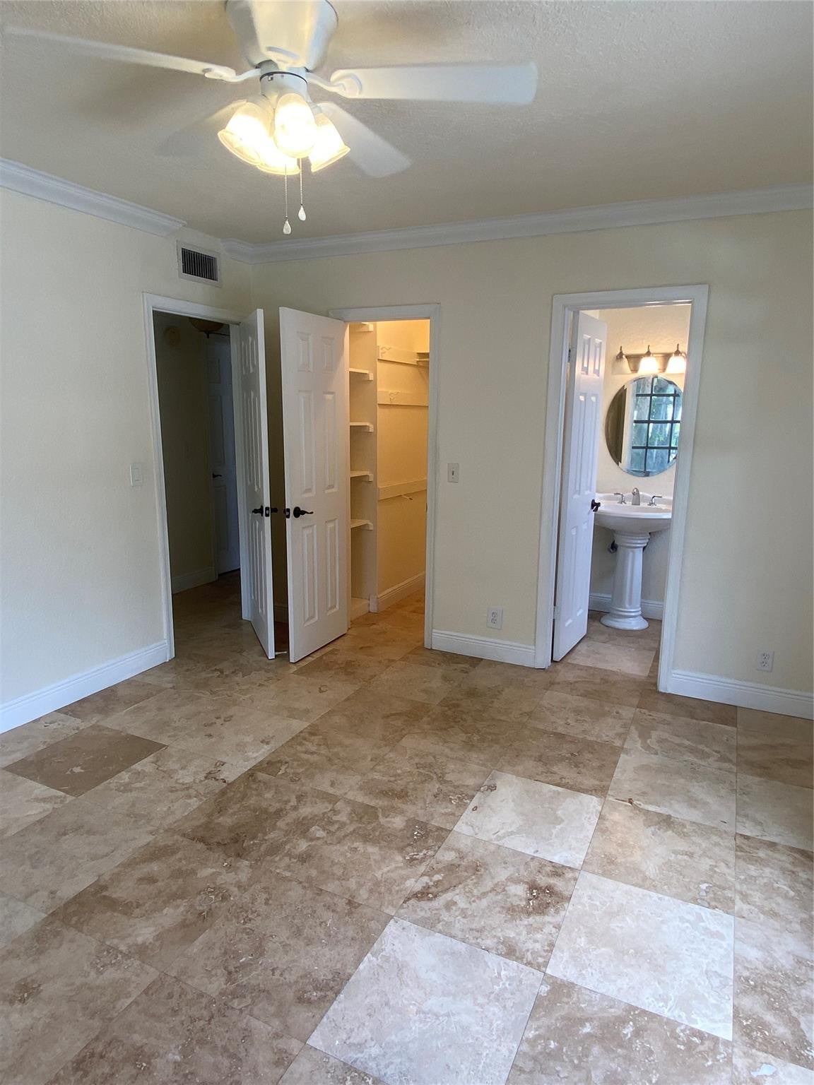 2200 NE 66th Street 1412