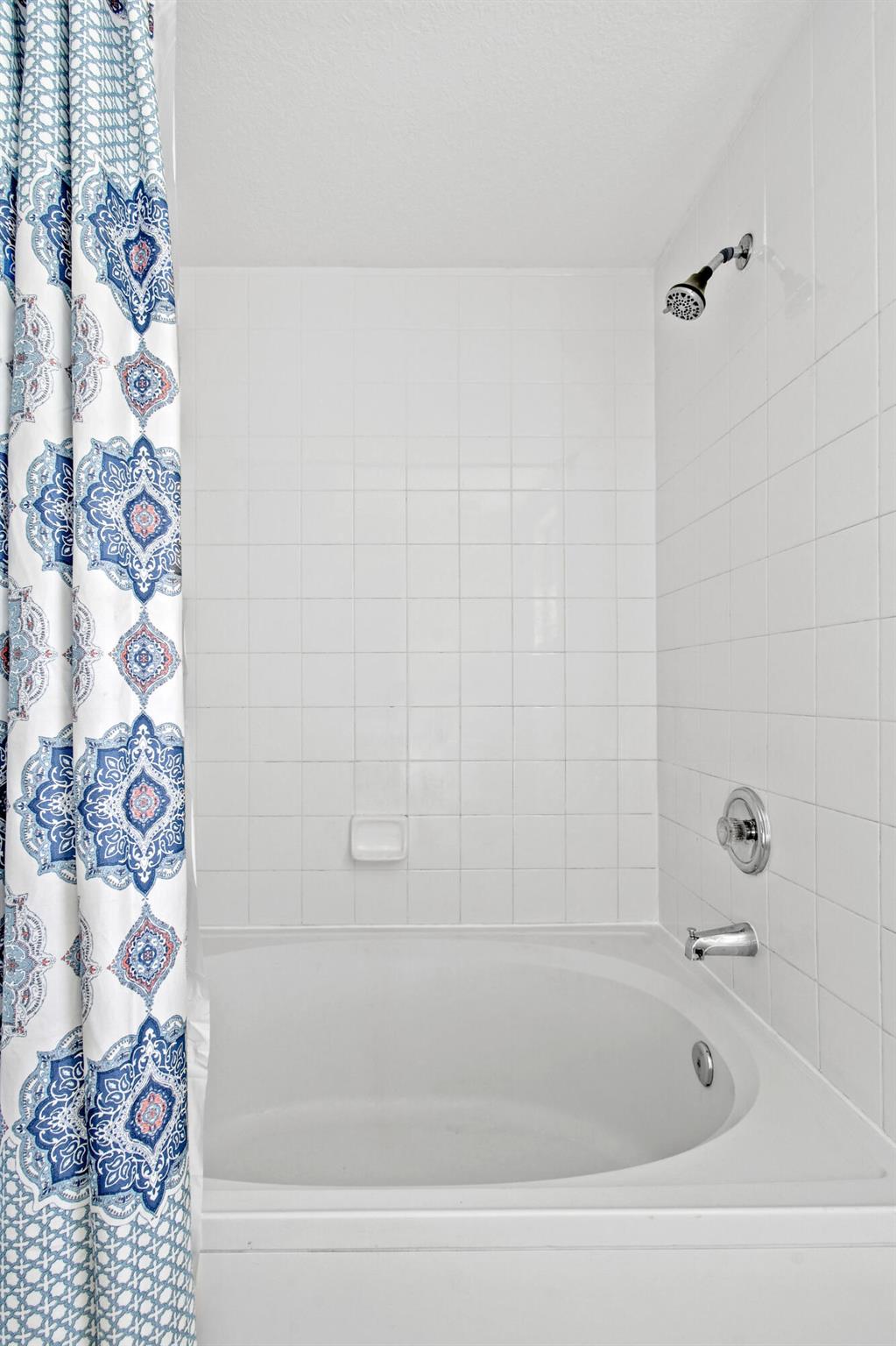 SAN MATERA THE GARDENS CO - Residential Lease