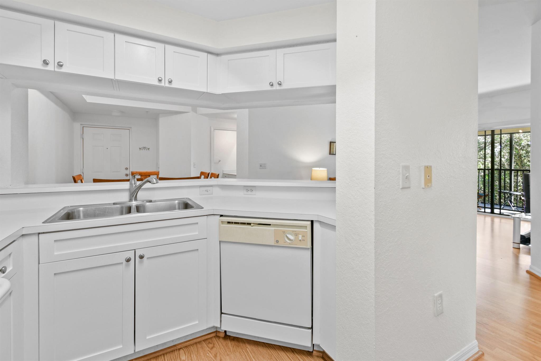 SAN MATERA THE GARDENS CO - Residential Lease