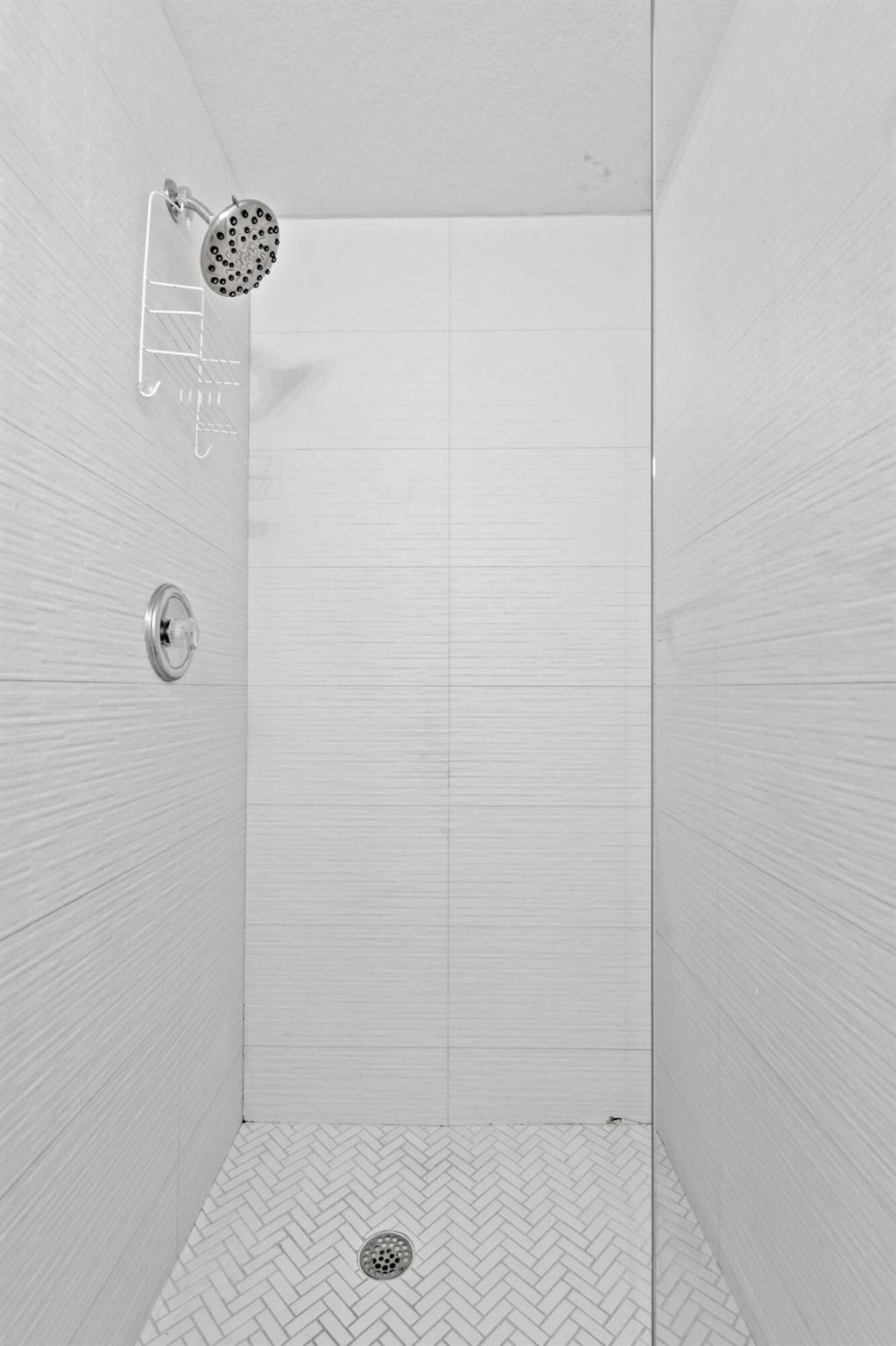 SAN MATERA THE GARDENS CO - Residential Lease