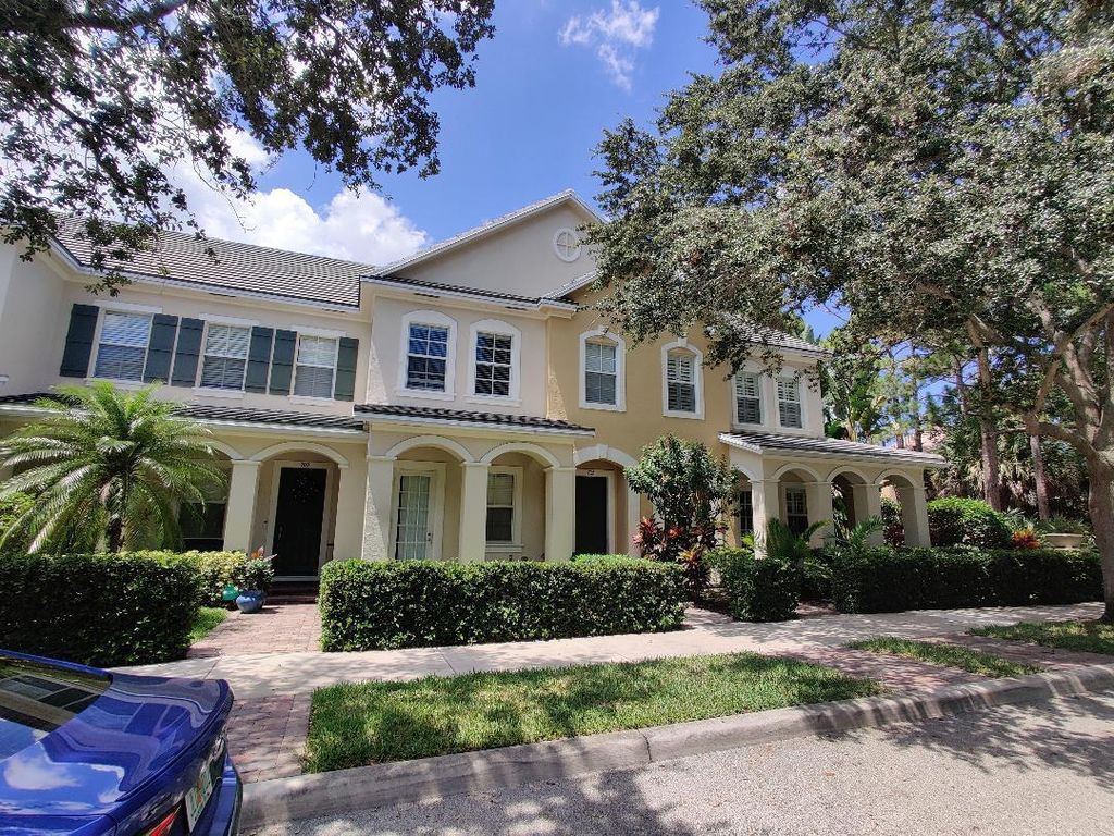 Photo of 705 Dakota Drive Dr #705, Jupiter, FL 33458 (MLS # R10808080)