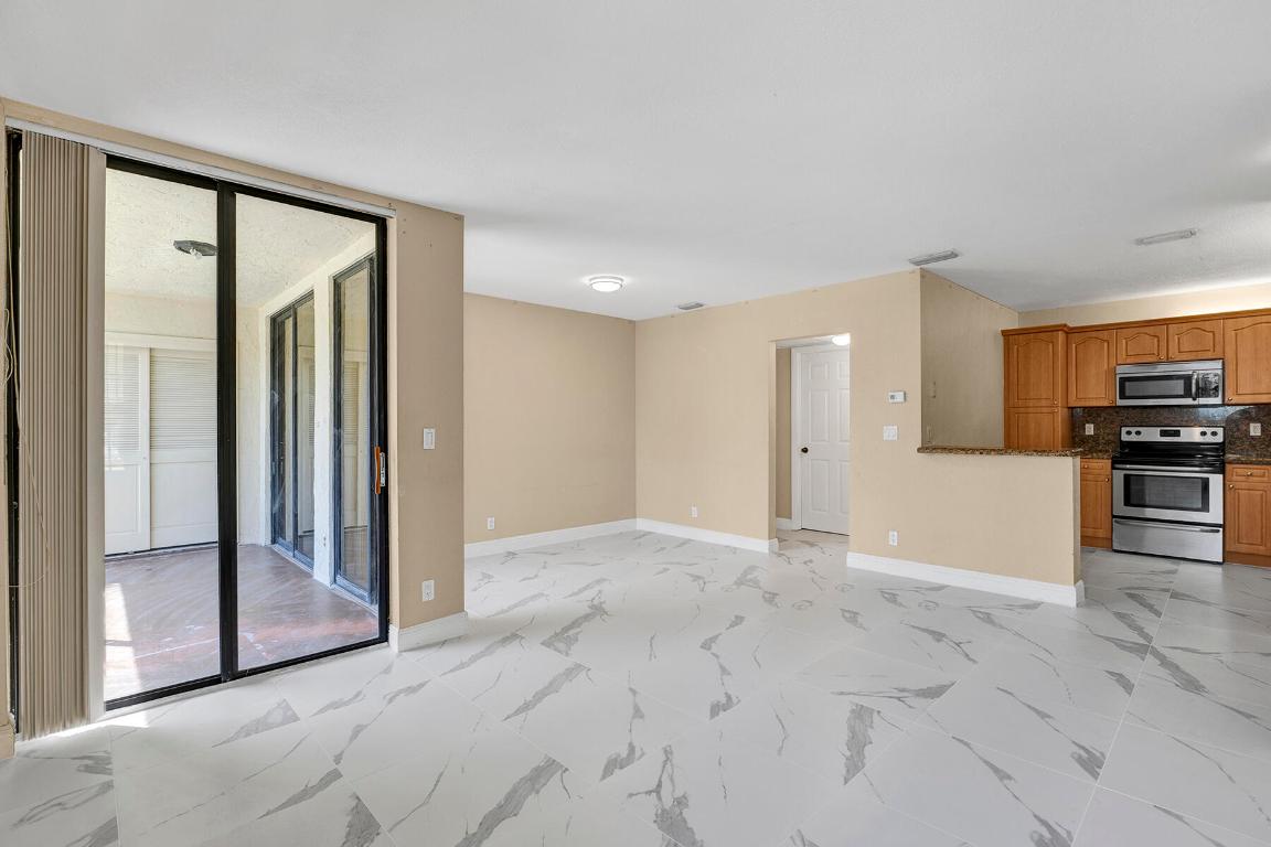 OLIVINE AT THE TOWNSHIP - Residential Lease