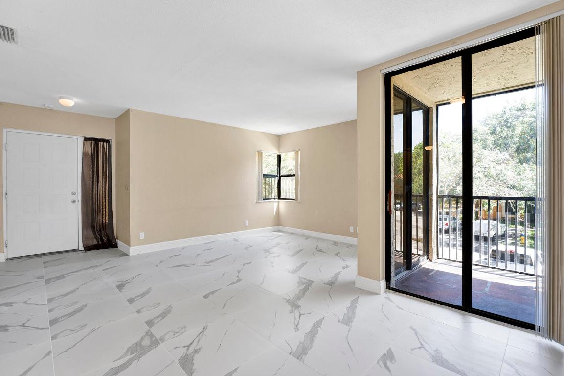 OLIVINE AT THE TOWNSHIP - Residential Lease