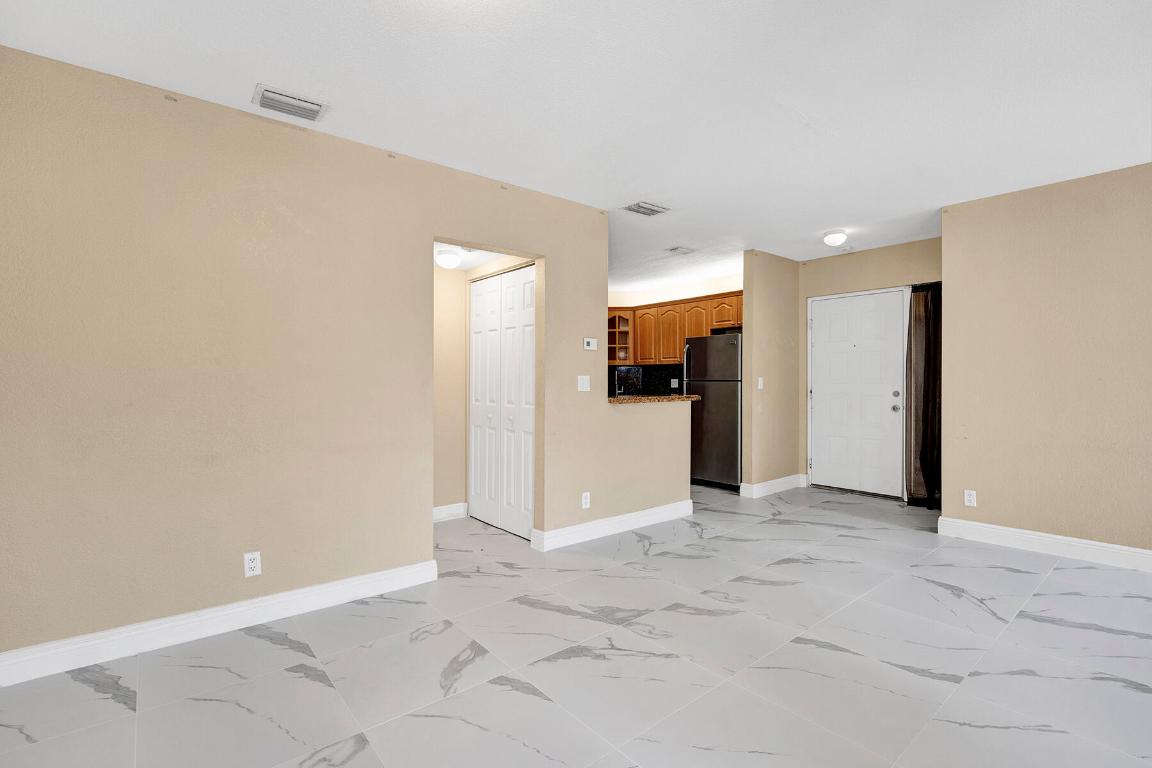 OLIVINE AT THE TOWNSHIP - Residential Lease