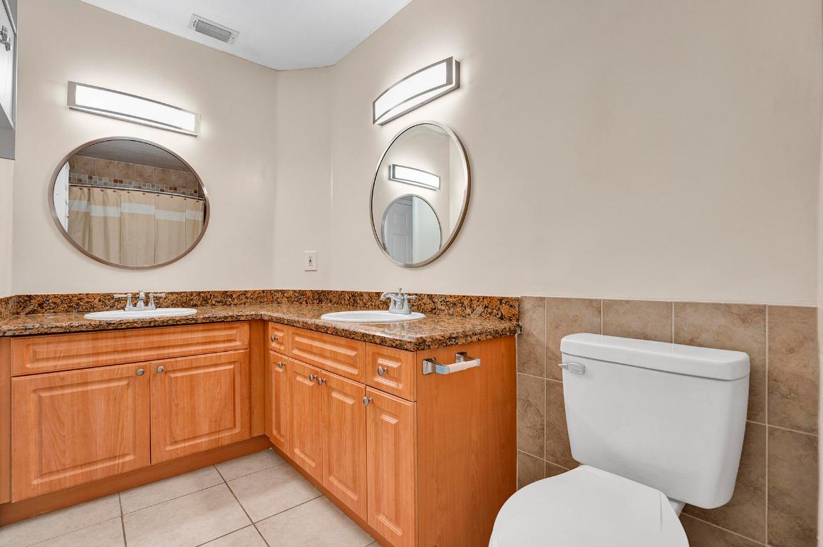 OLIVINE AT THE TOWNSHIP - Residential Lease