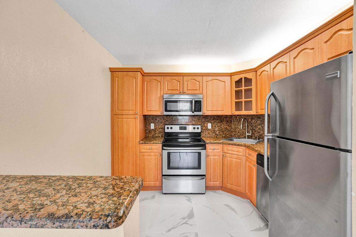 OLIVINE AT THE TOWNSHIP - Residential Lease