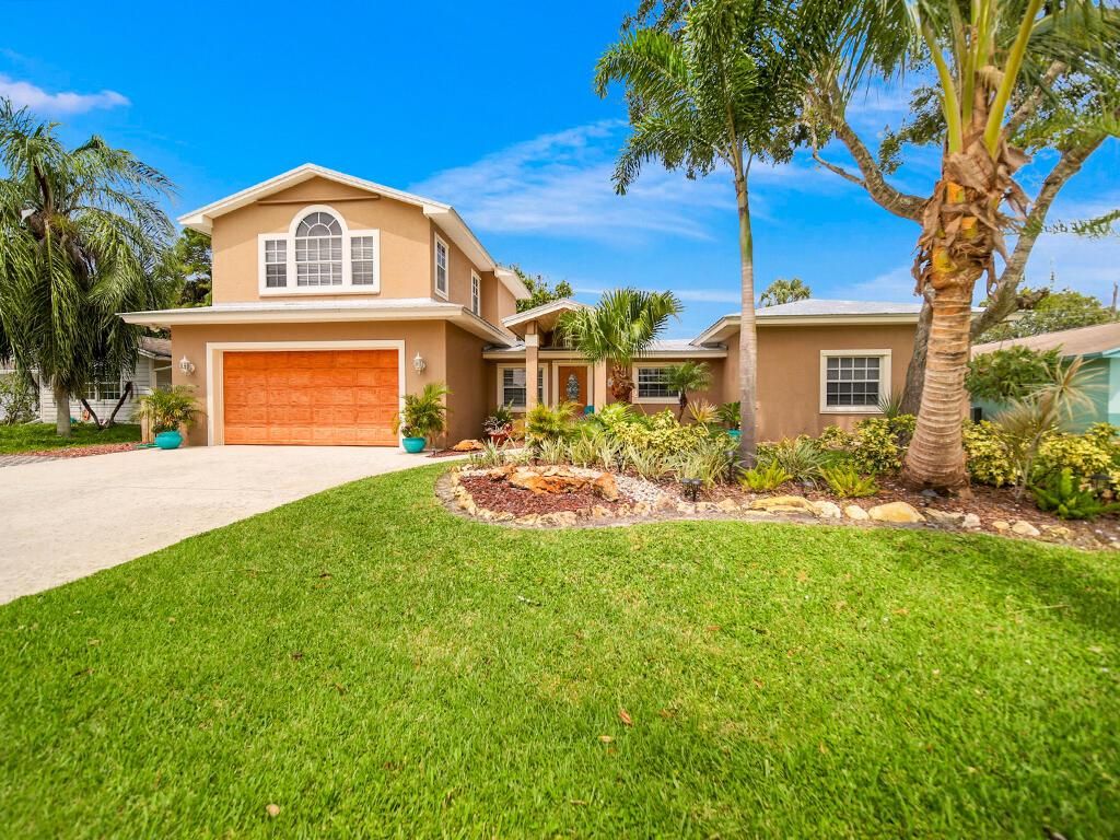 Photo of 925 SW All American Boulevard, Palm City, FL 34990 (MLS # R10916227)