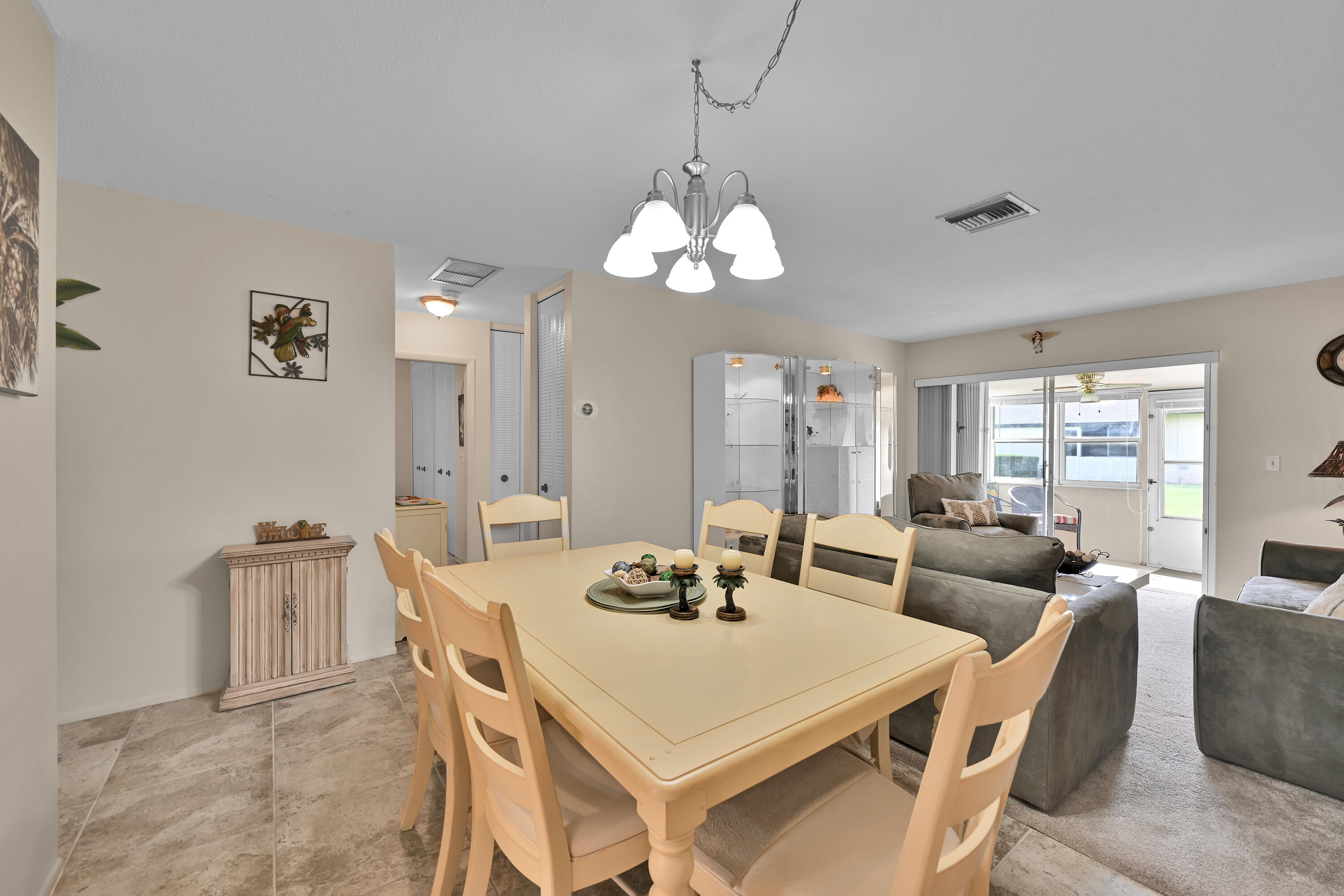 CRESTHAVEN VILLAS 1 CONDO - Residential