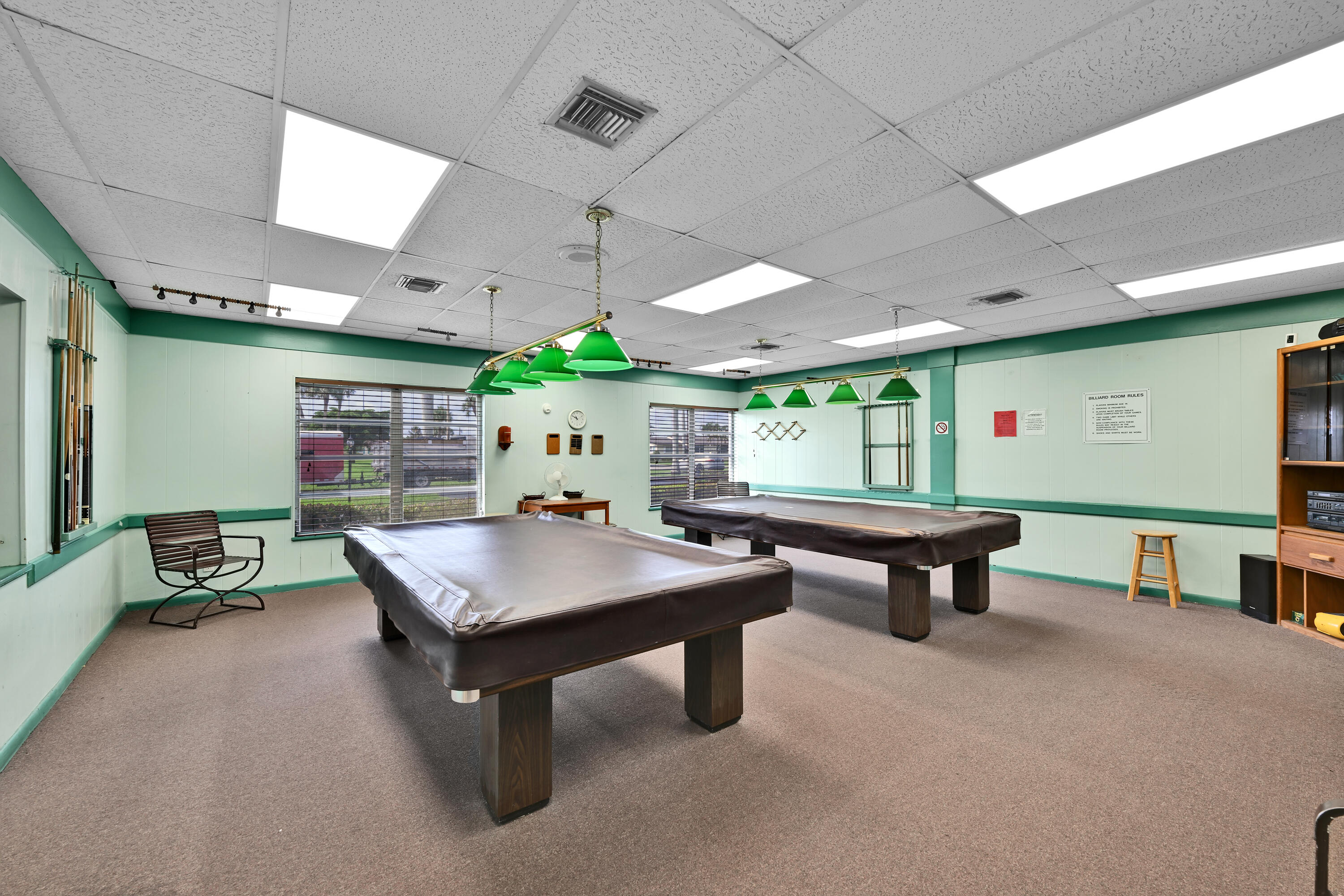 CRESTHAVEN VILLAS 1 CONDO - Residential