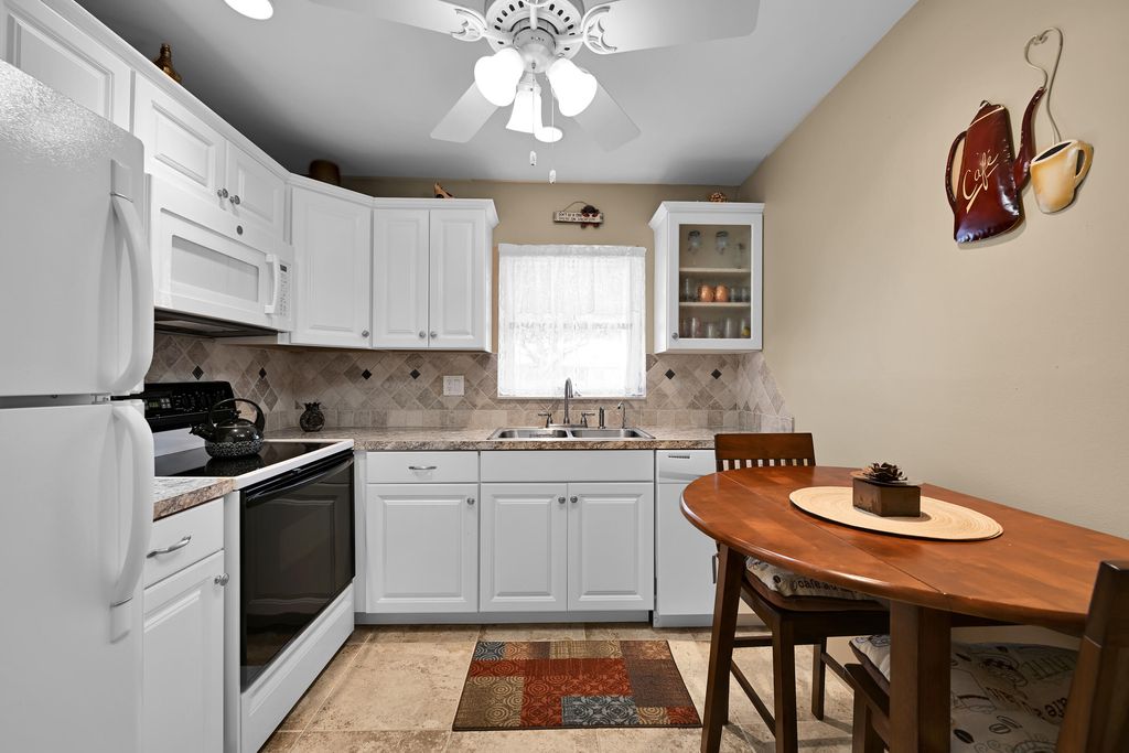 Photo of 4796 Cresthaven Blvd #B, West Palm Beach, FL 33415 (MLS # B26000381)