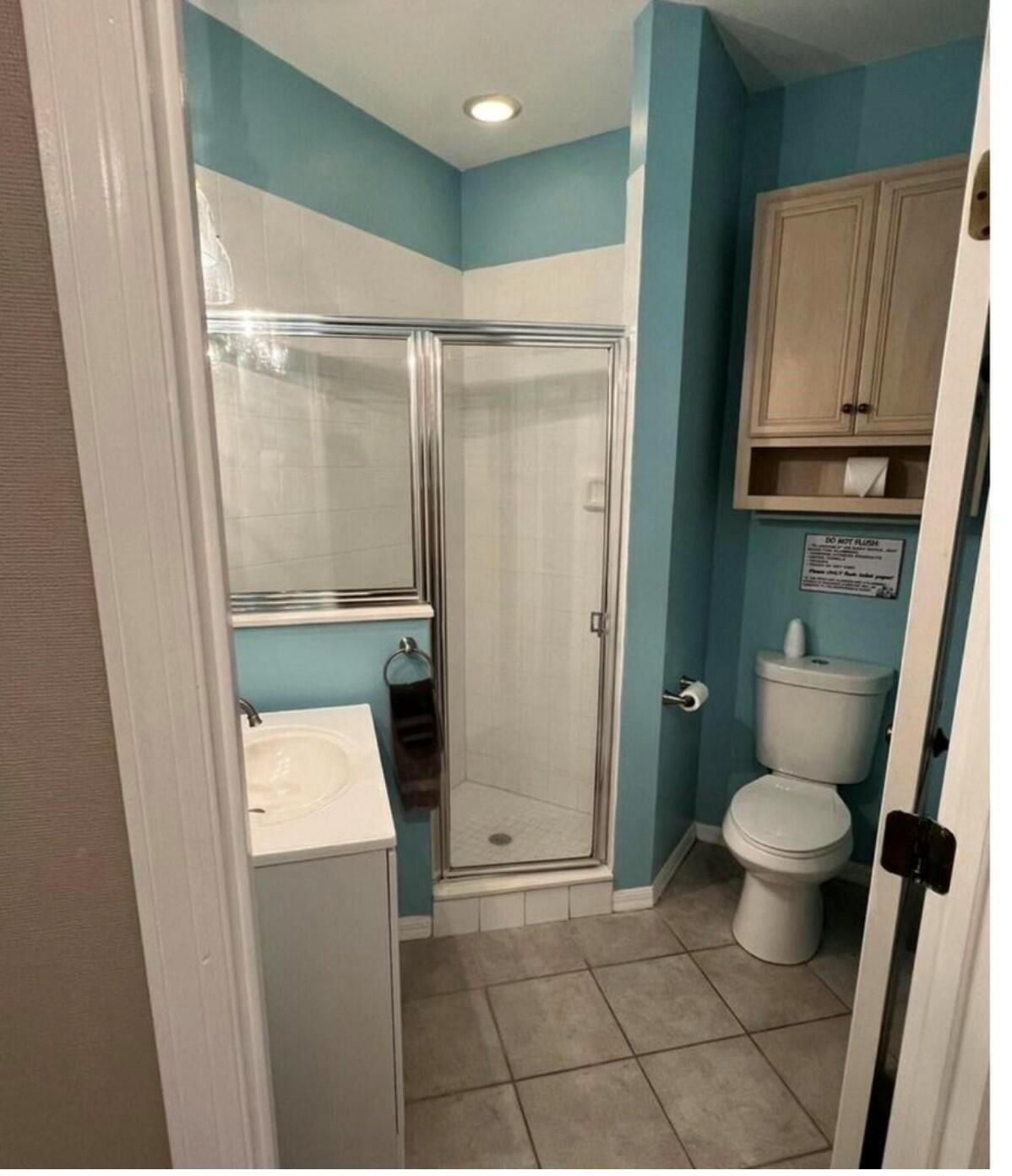 GOLF VILLAS CONDOMINIUM - Residential Lease