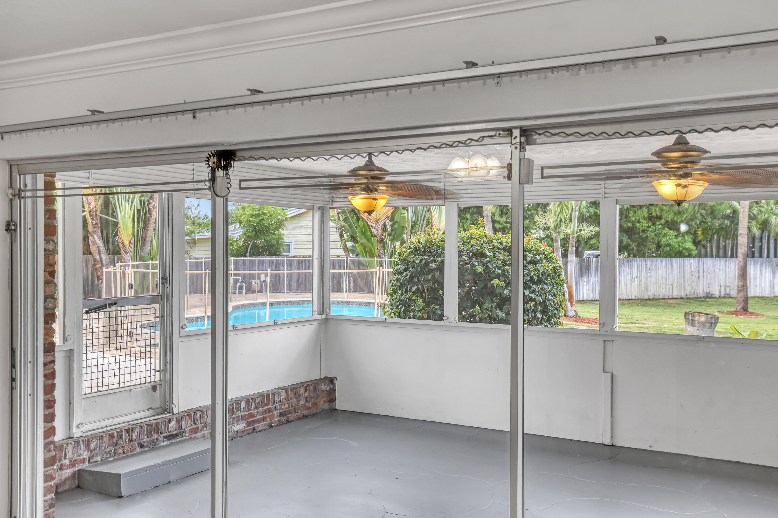 WOODLAND TERRACE 3 - Residential