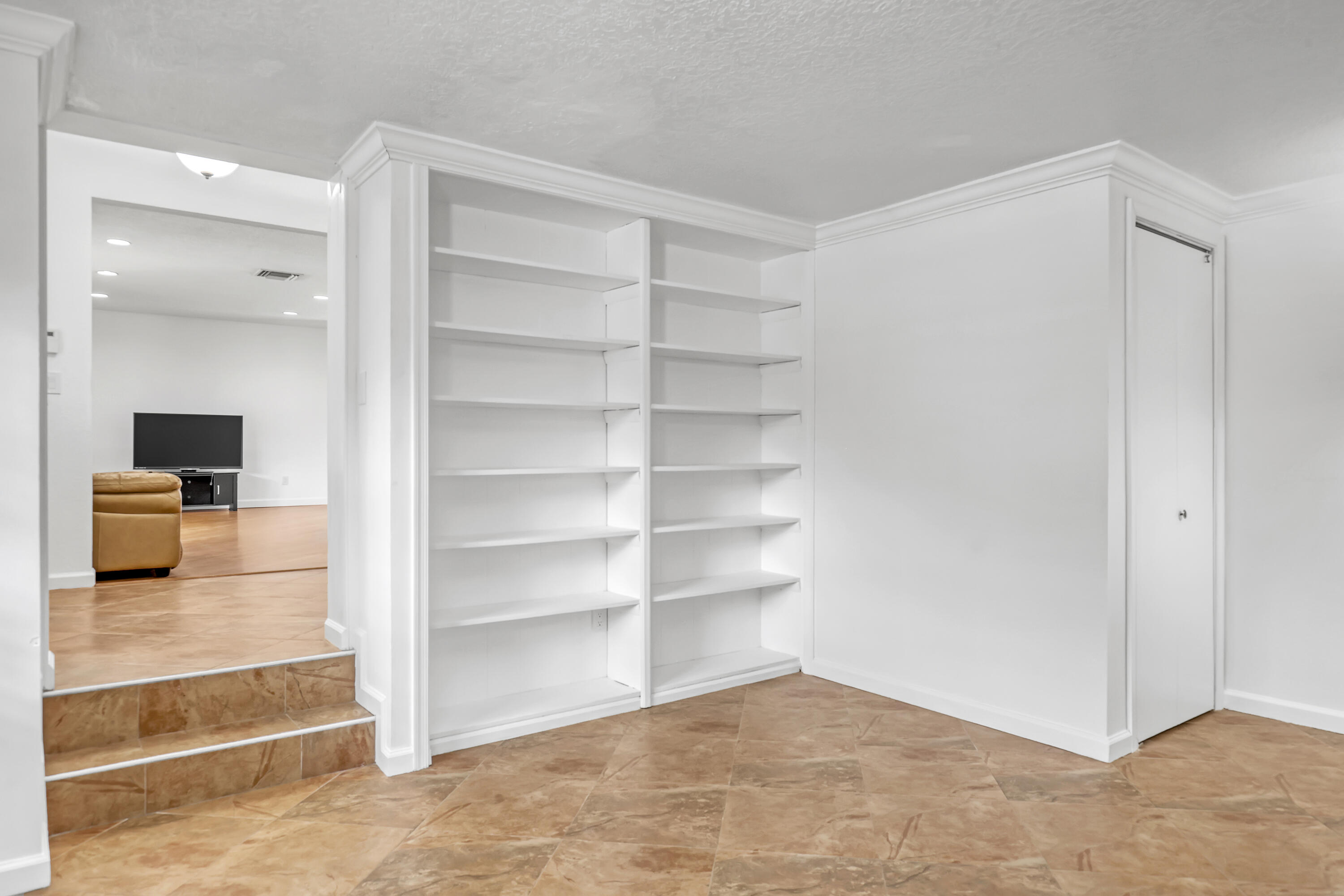 WOODLAND TERRACE 3 - Residential