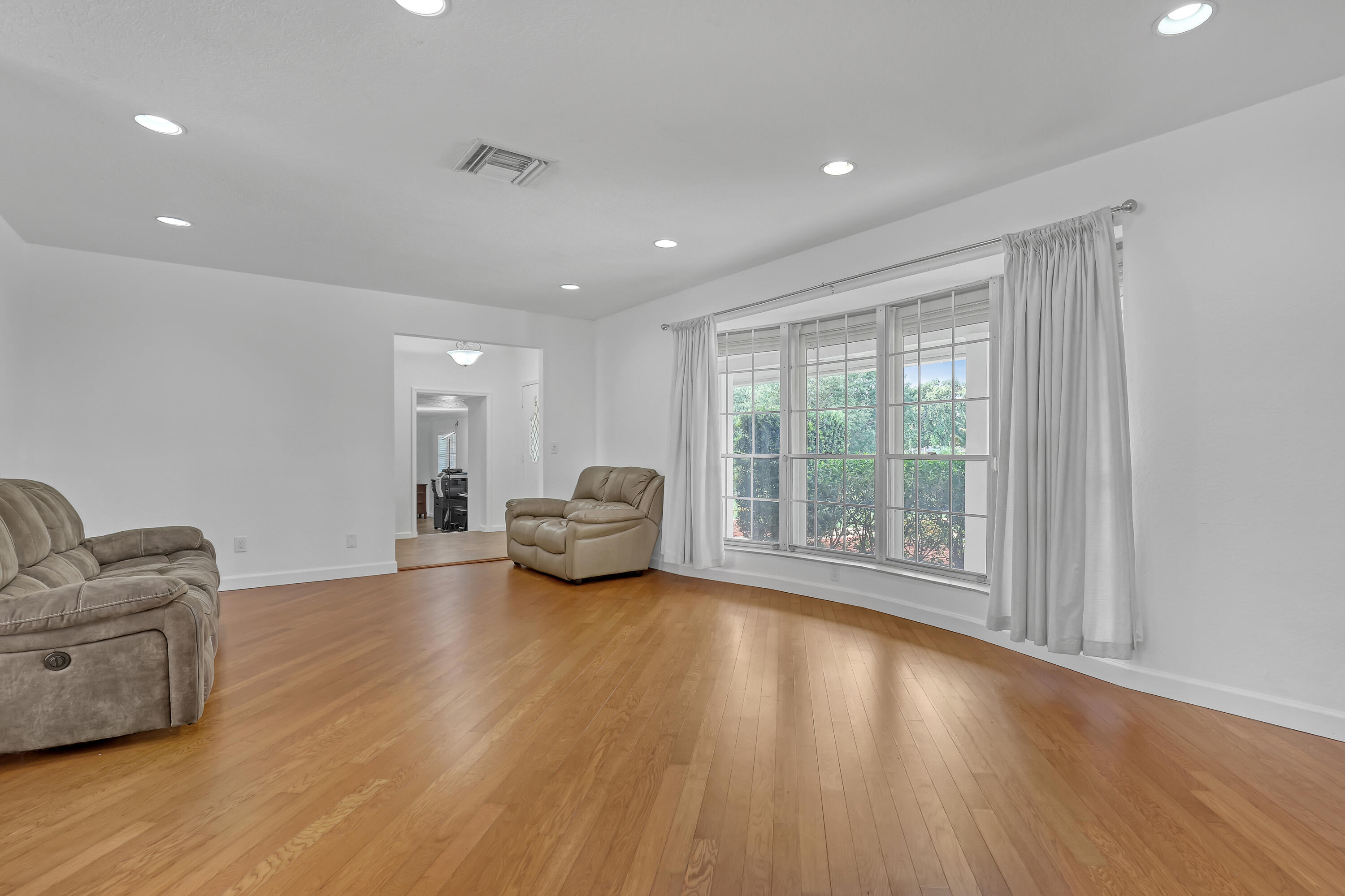 WOODLAND TERRACE 3 - Residential