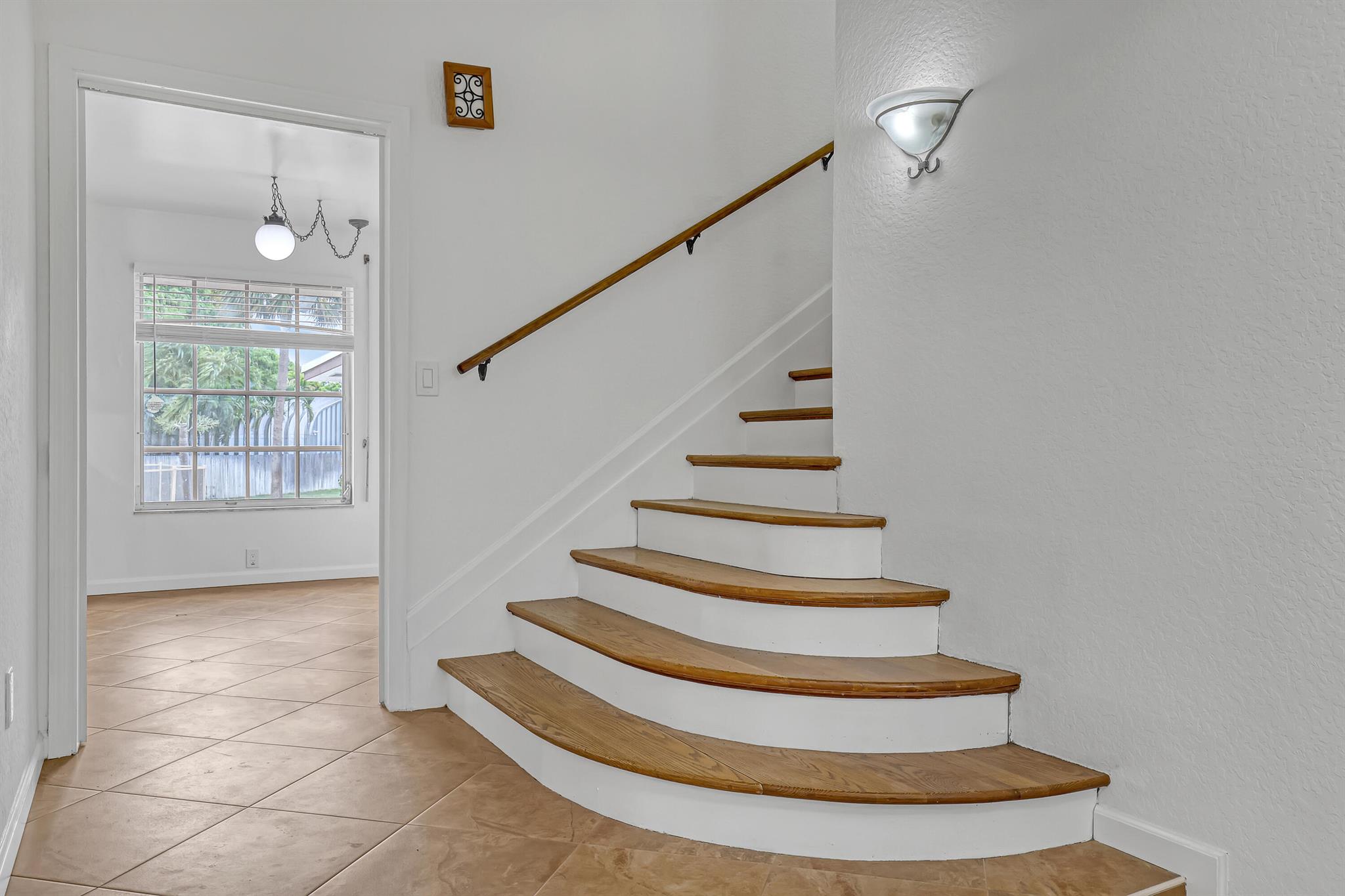 WOODLAND TERRACE 3 - Residential