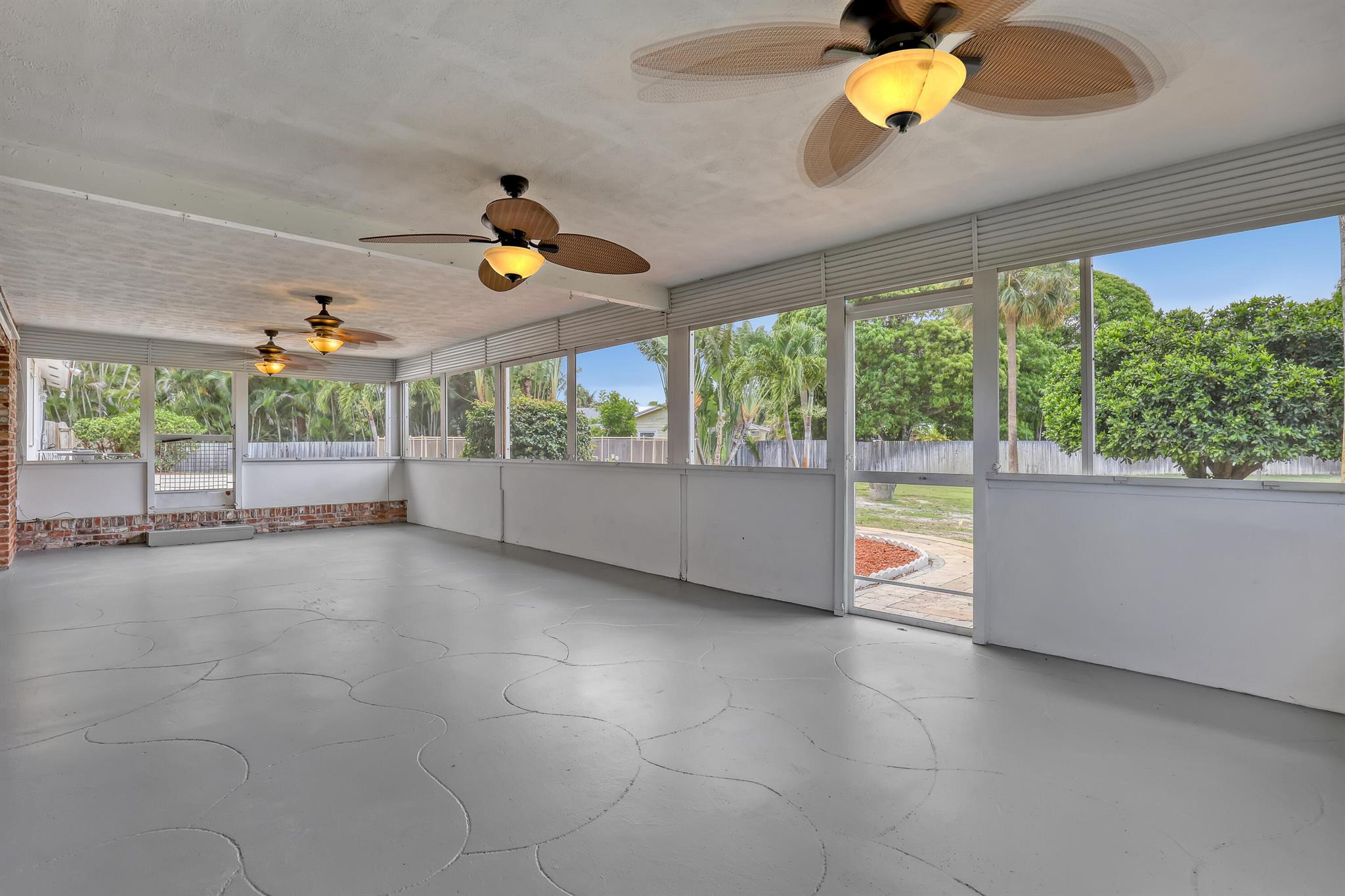 WOODLAND TERRACE 3 - Residential