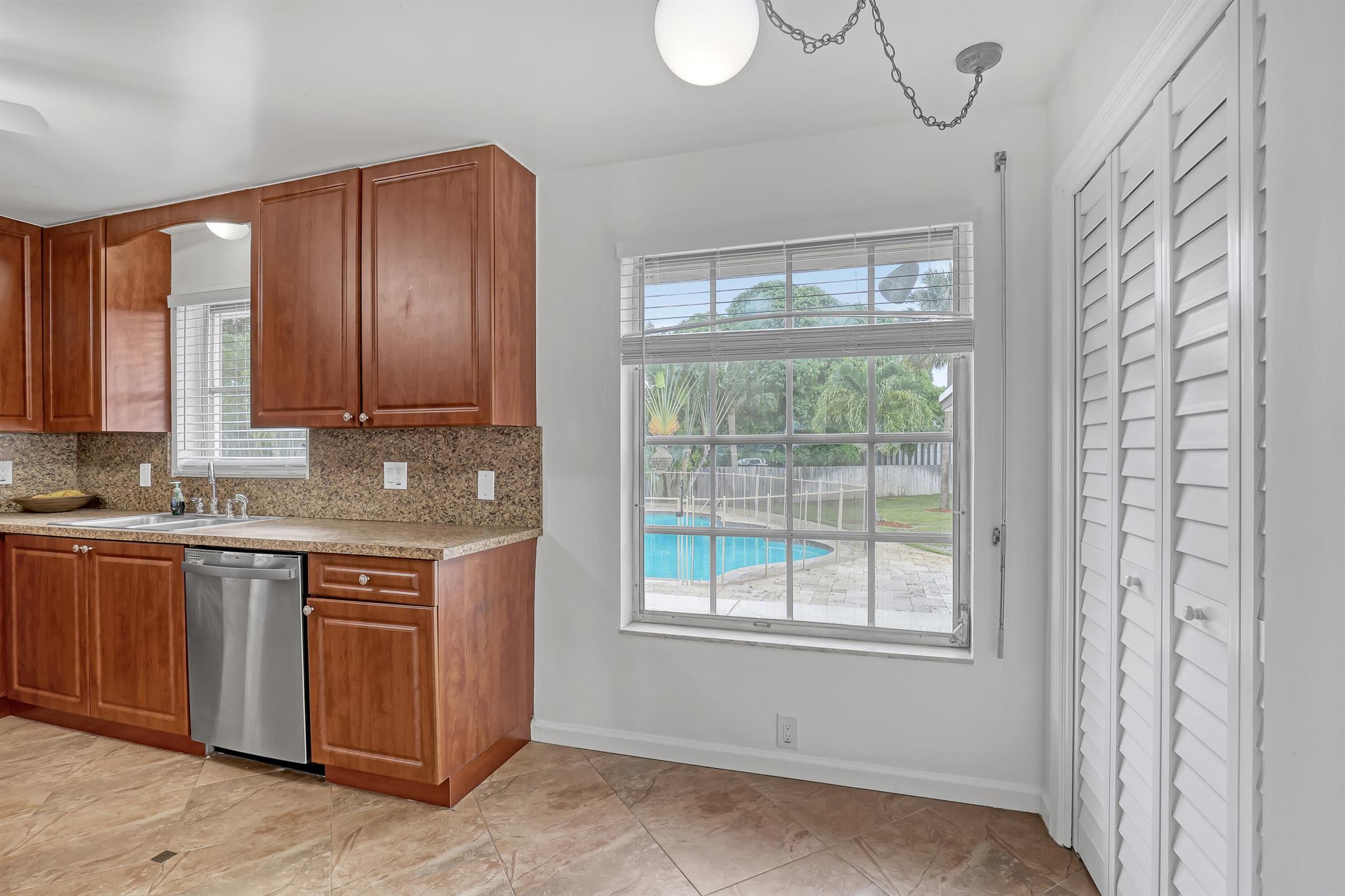 WOODLAND TERRACE 3 - Residential