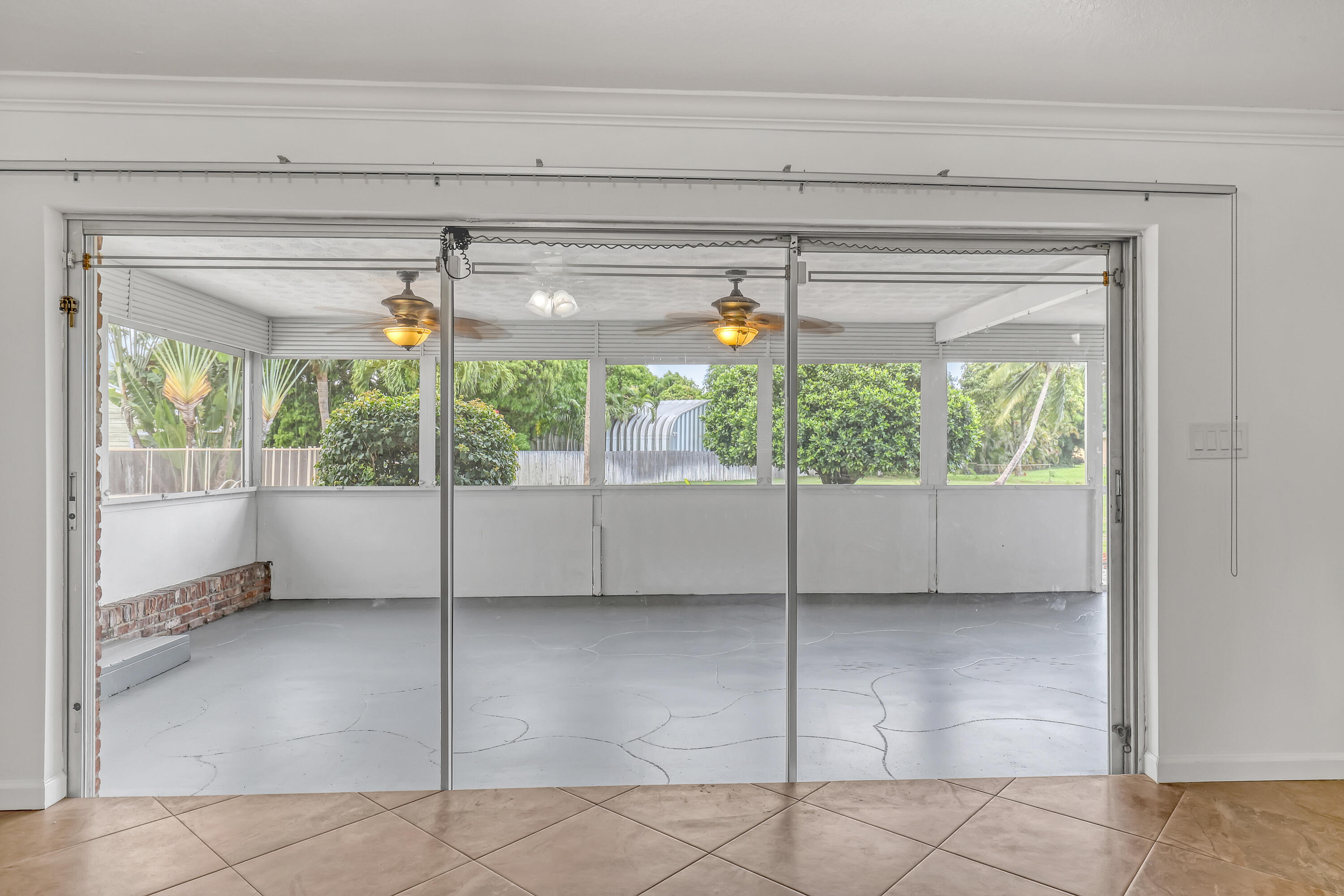 WOODLAND TERRACE 3 - Residential