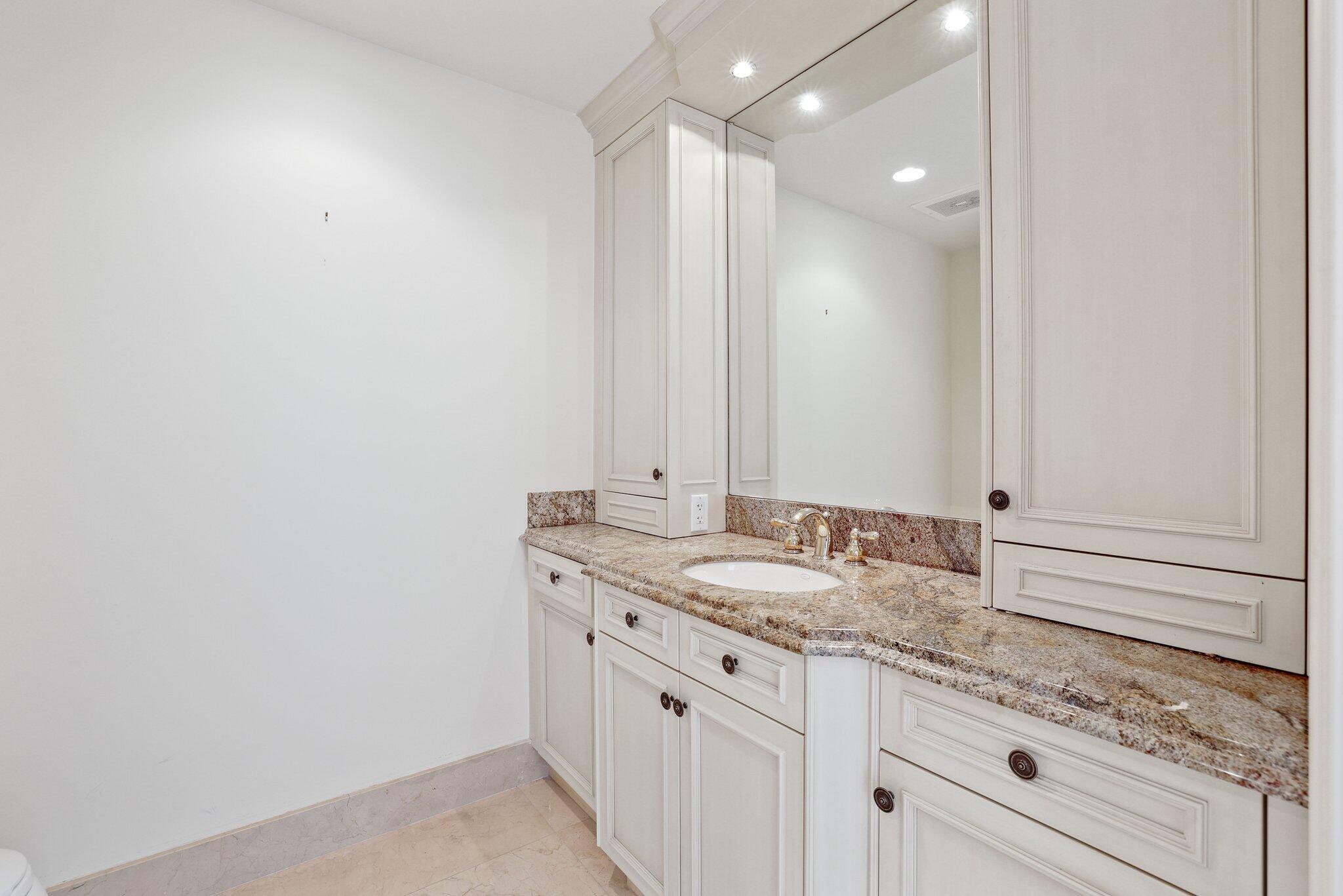 OASIS SINGER ISLAND CONDO - Residential