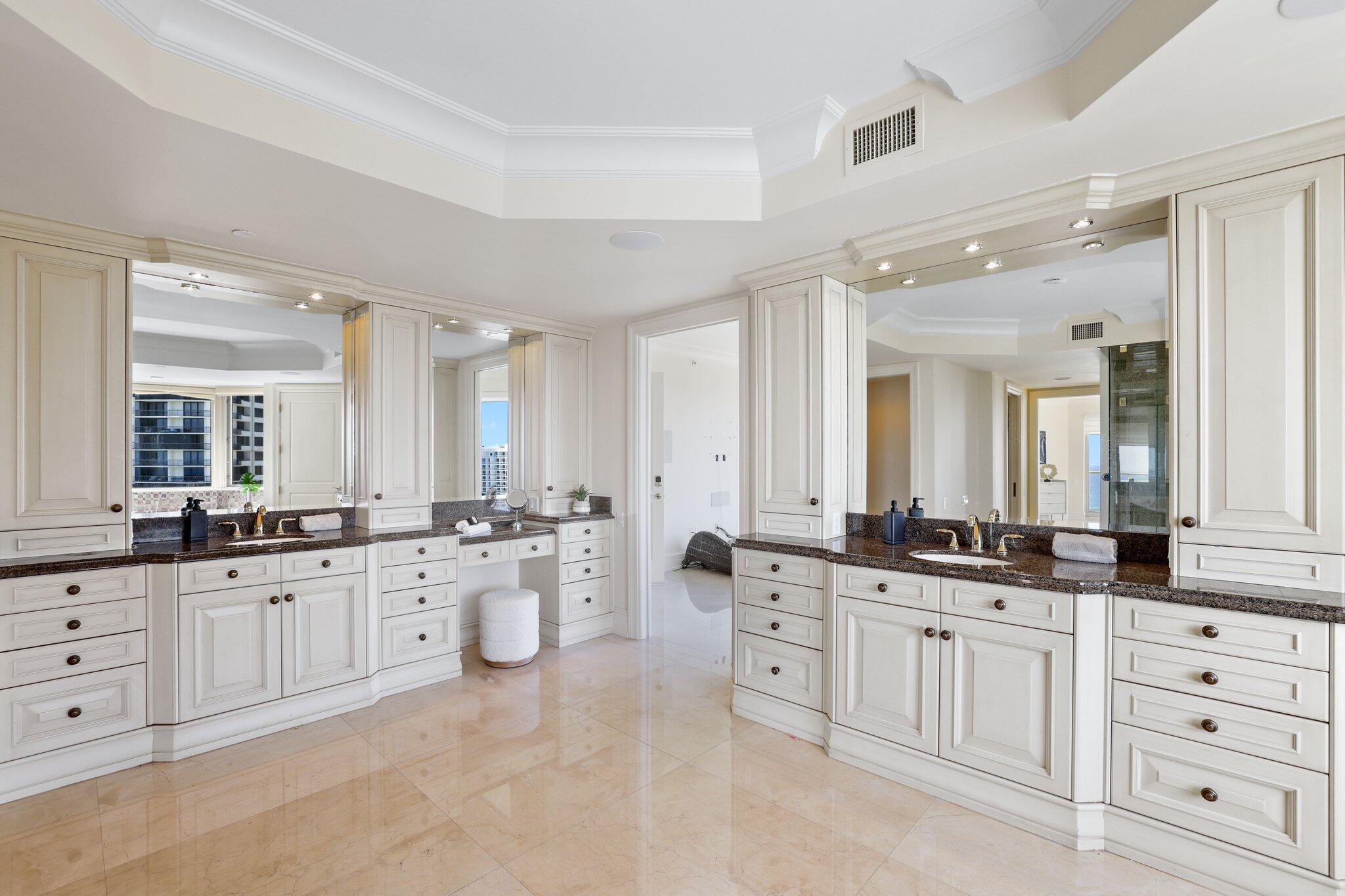 OASIS SINGER ISLAND CONDO - Residential