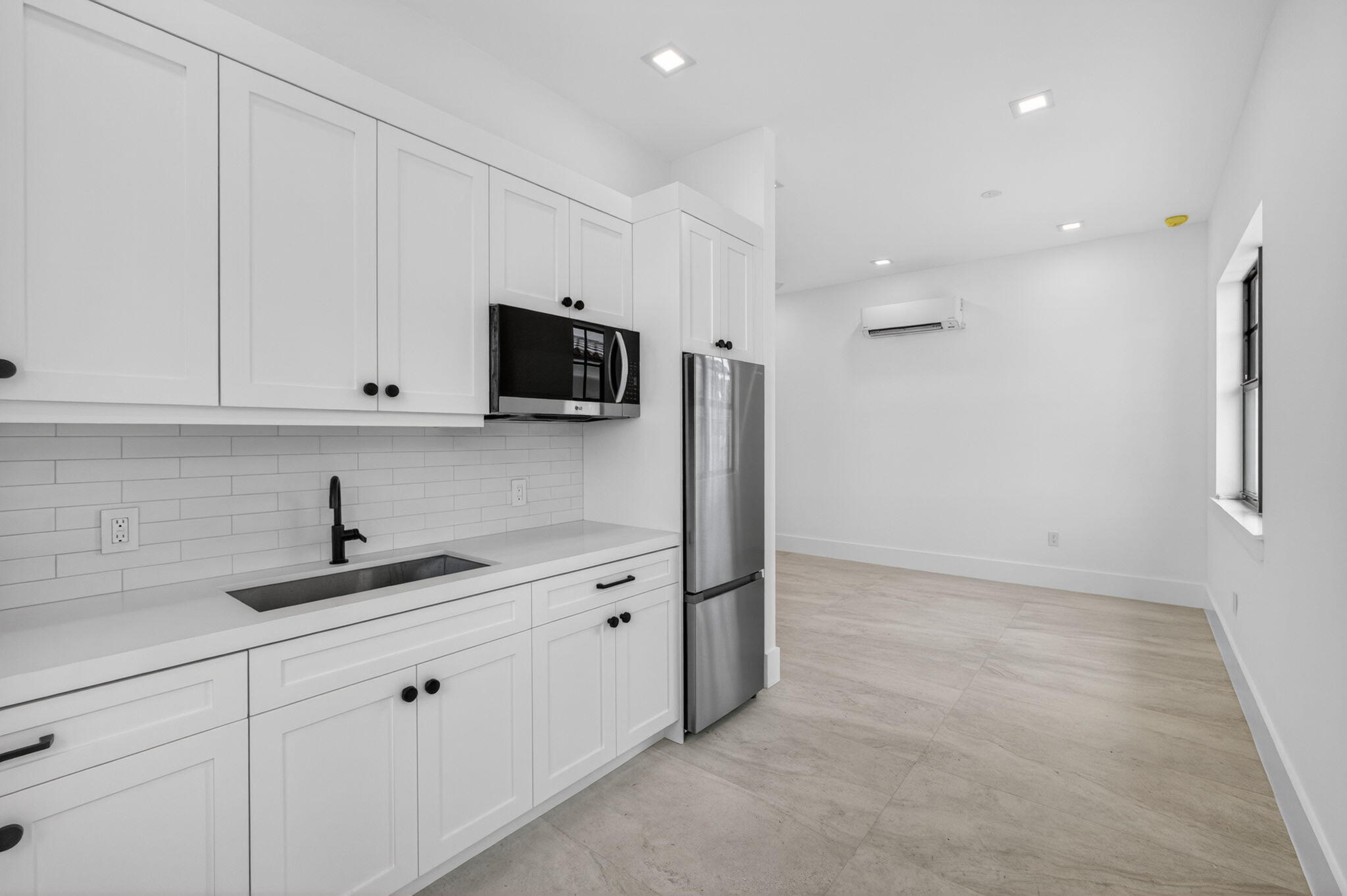 PINEAPPLE PARK - Residential