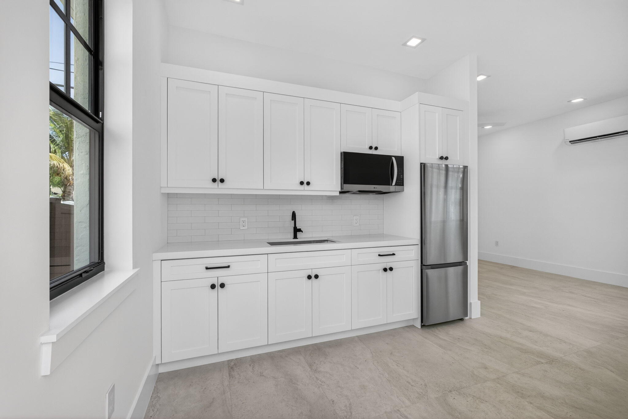 PINEAPPLE PARK - Residential