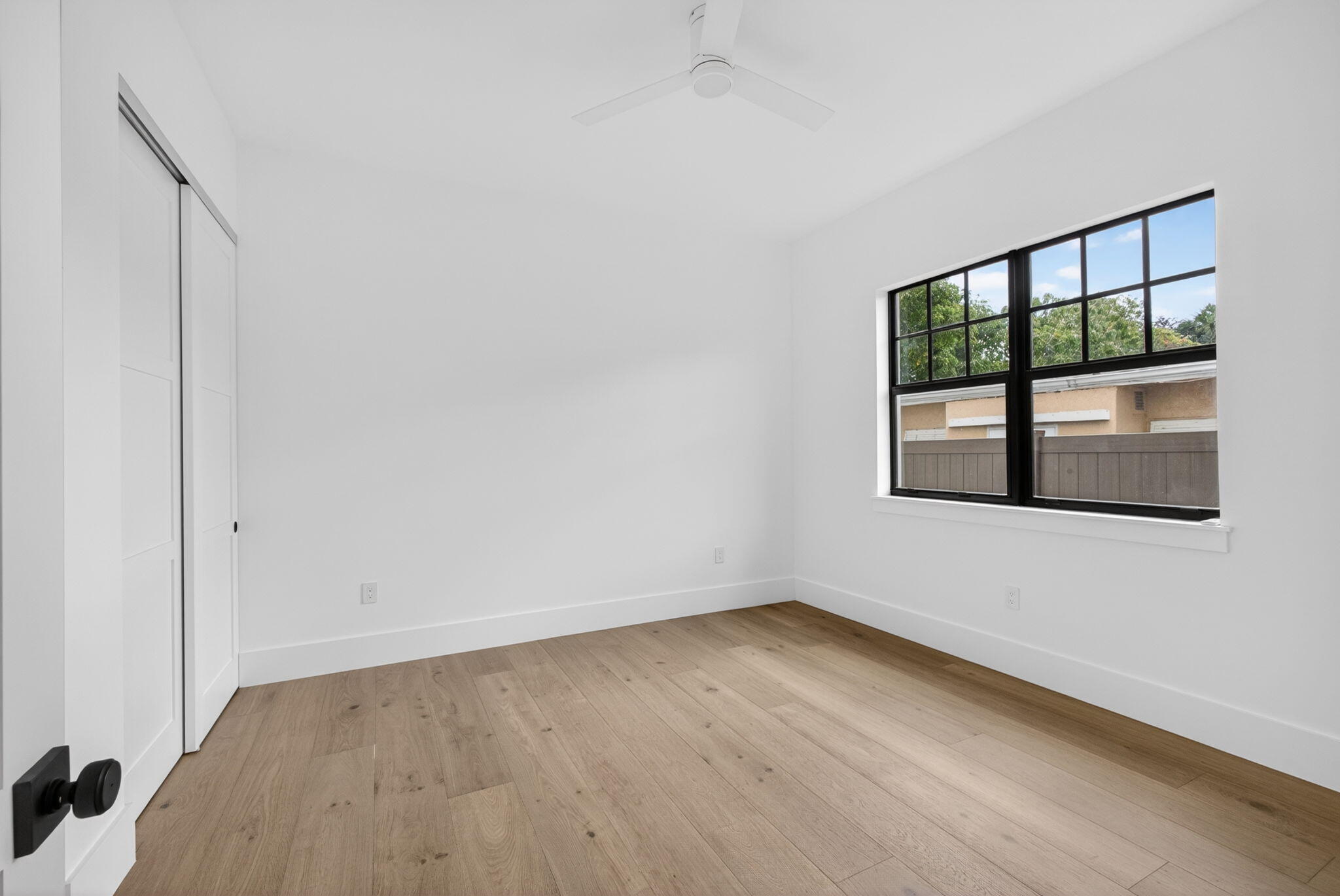 PINEAPPLE PARK - Residential