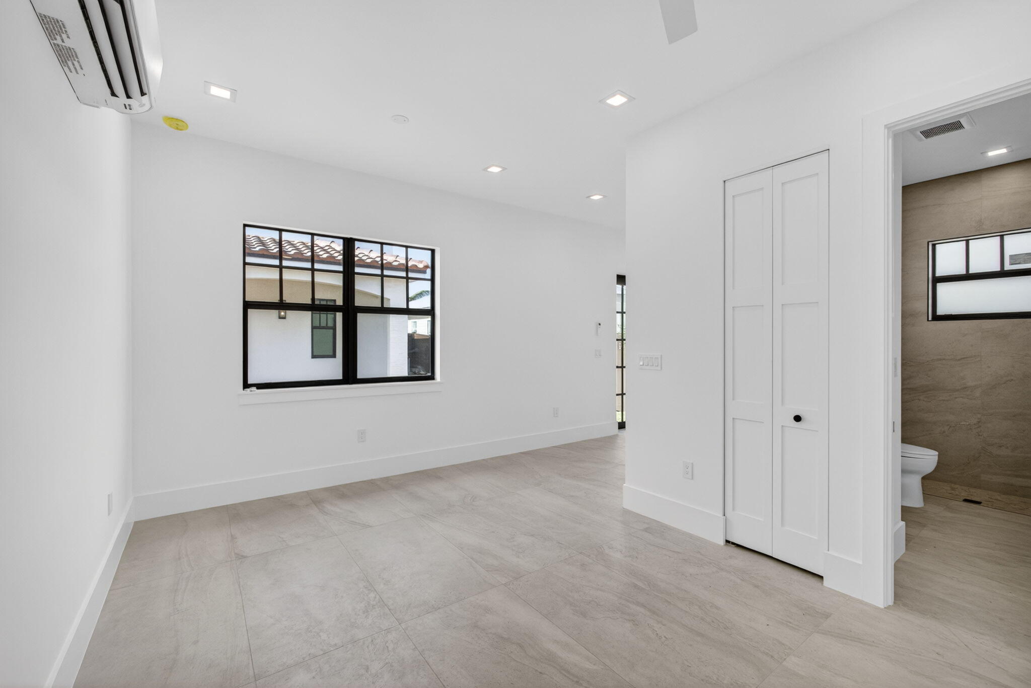 PINEAPPLE PARK - Residential