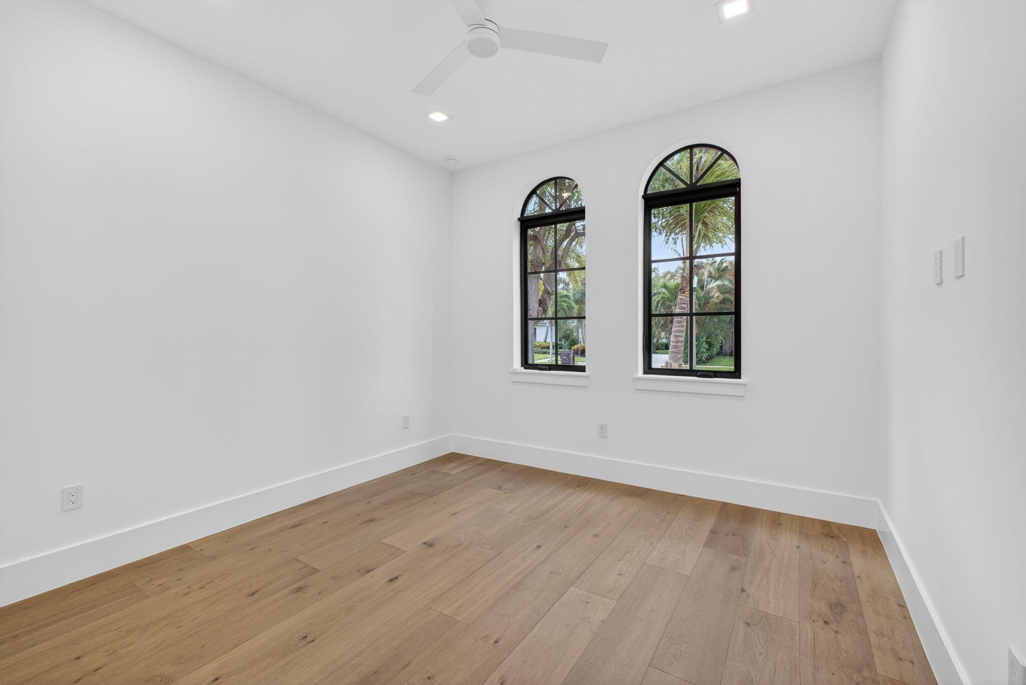 PINEAPPLE PARK - Residential