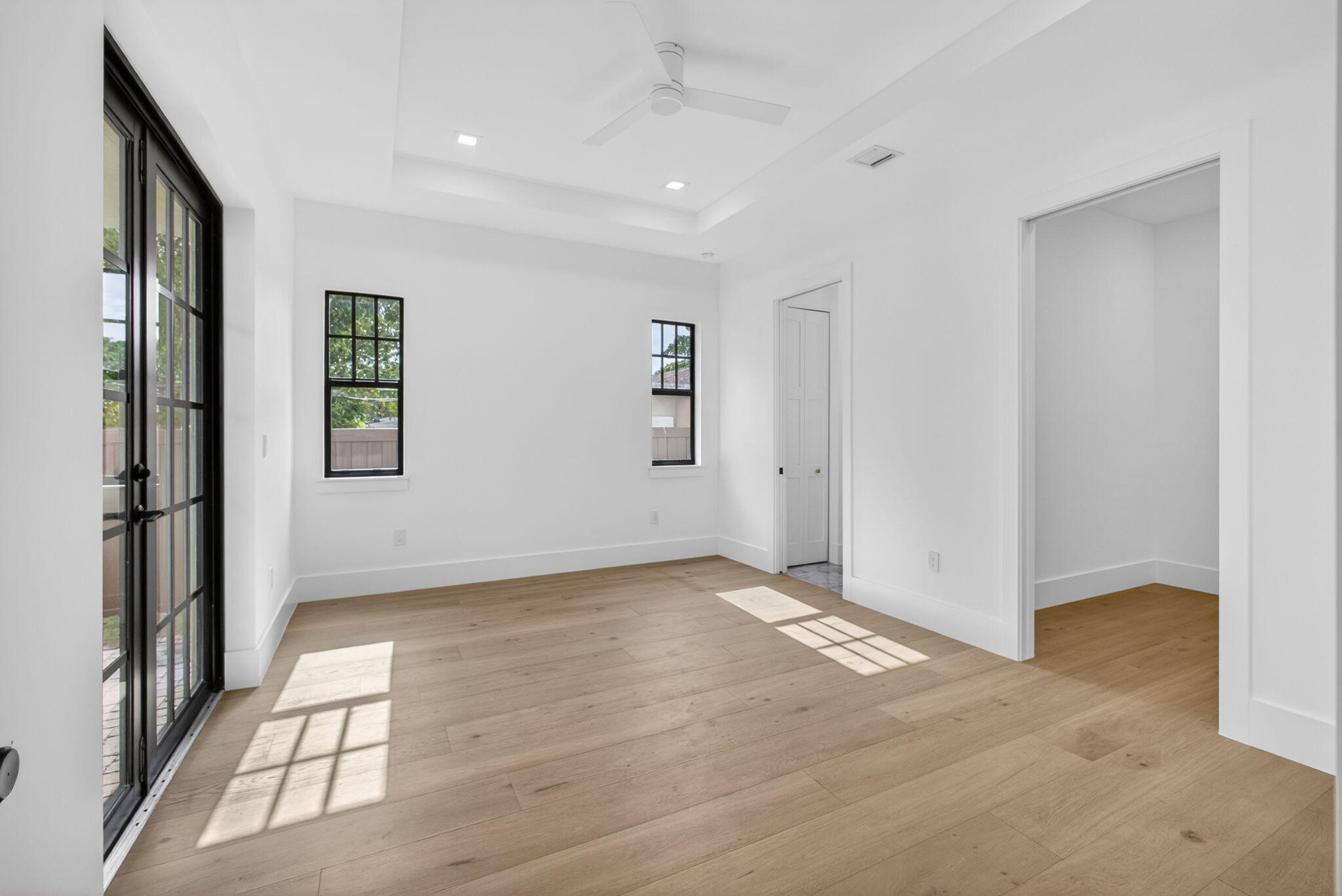 PINEAPPLE PARK - Residential