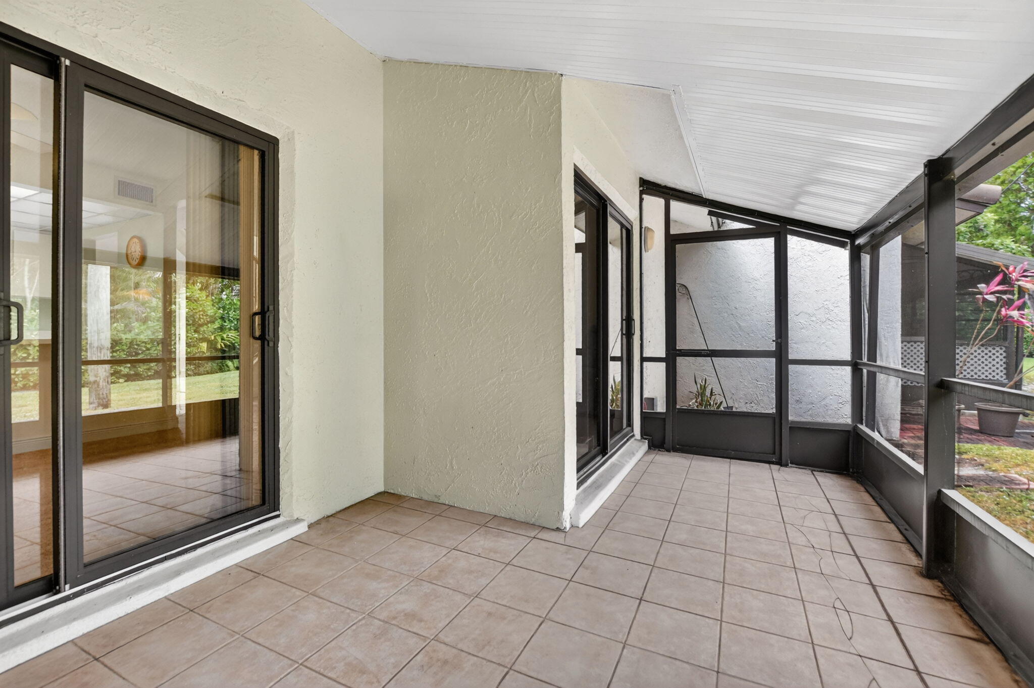 SUNFLOWER CONDO - Residential