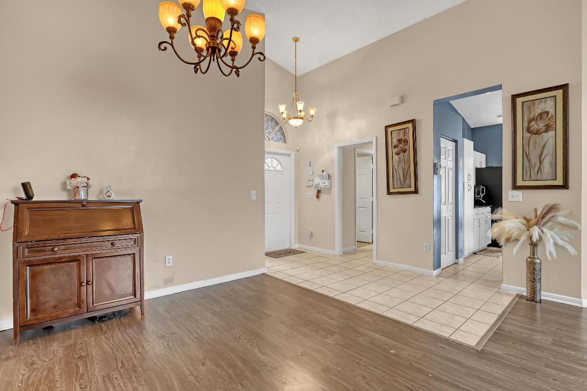 LAKESIDE GREEN 9 - Residential