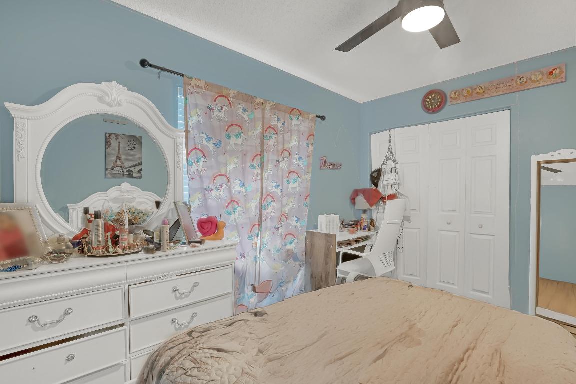 LAKESIDE GREEN 9 - Residential