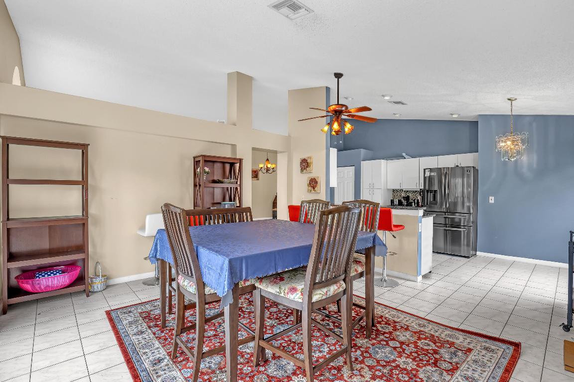 LAKESIDE GREEN 9 - Residential