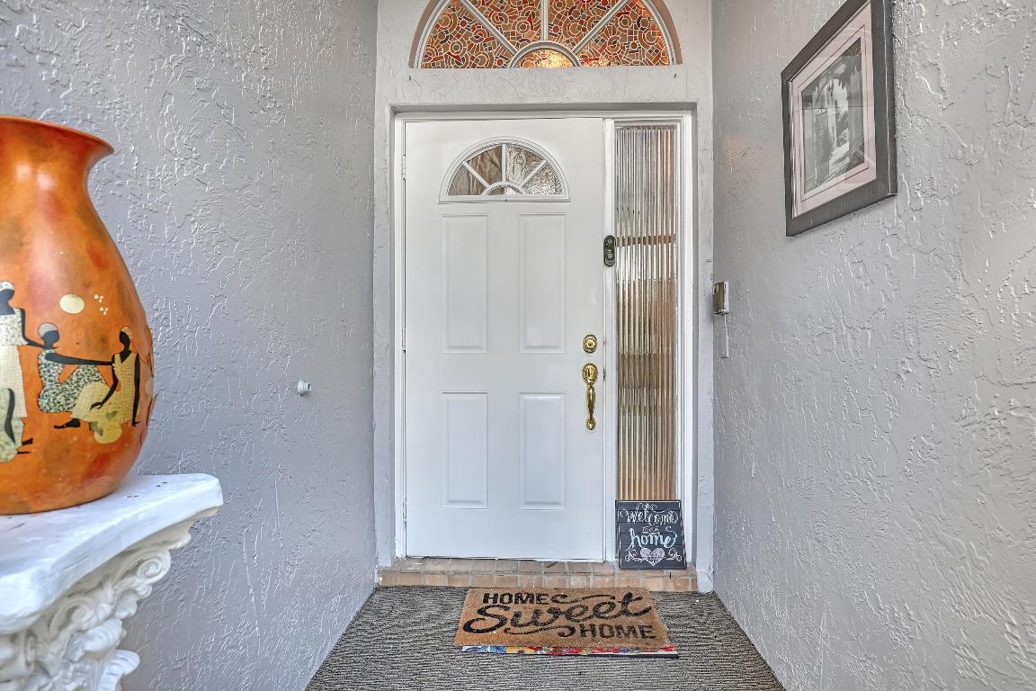 LAKESIDE GREEN 9 - Residential