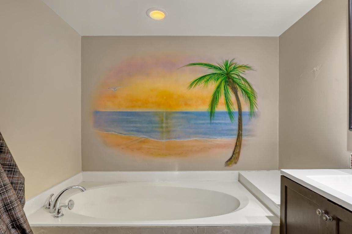 LAKESIDE GREEN 9 - Residential