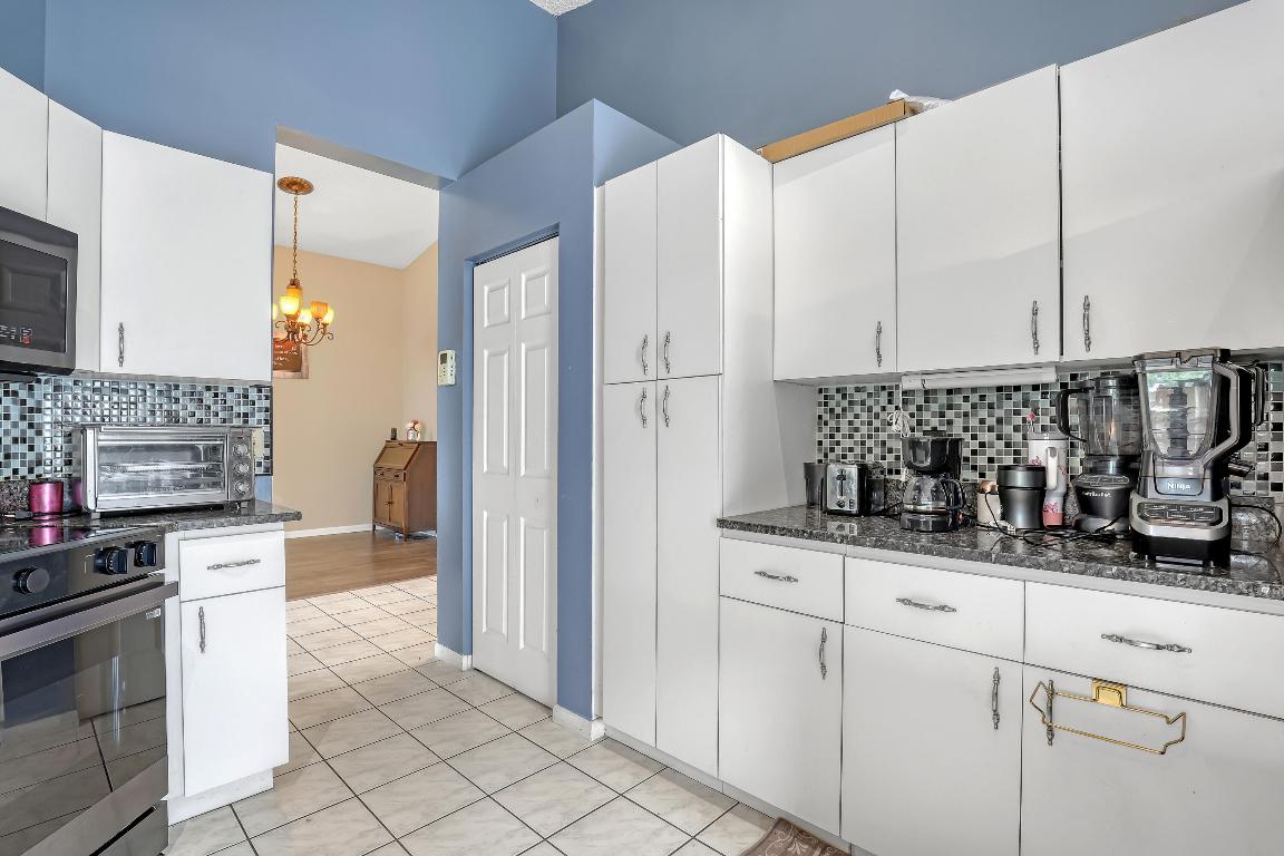 LAKESIDE GREEN 9 - Residential