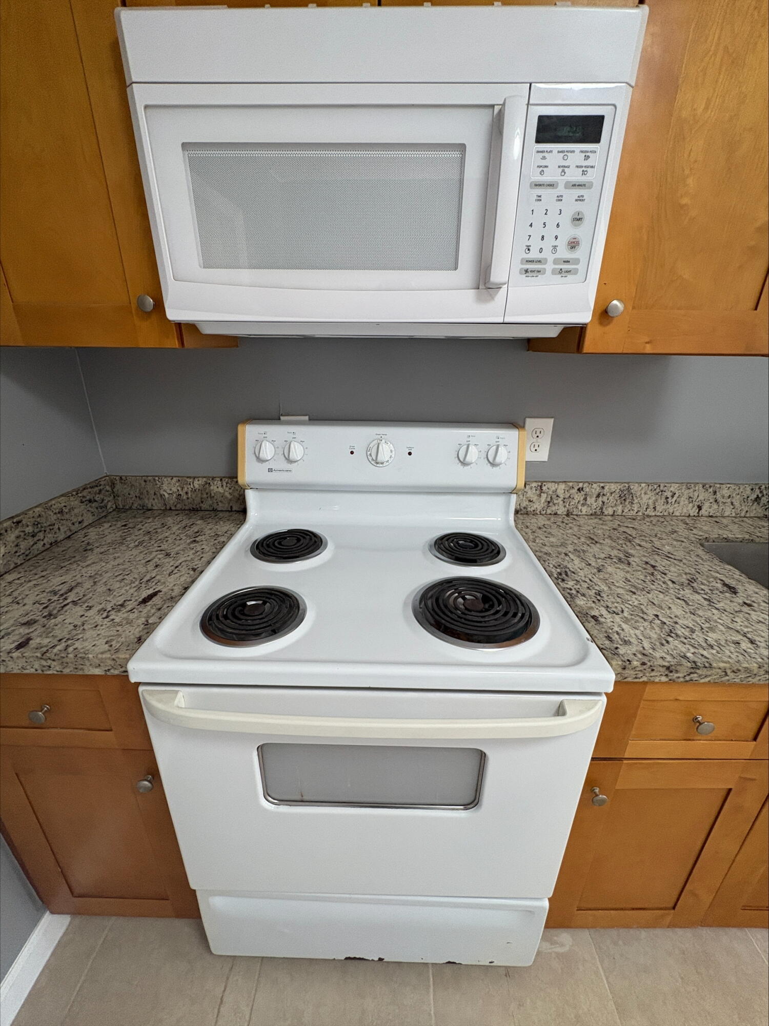 ROOSEVELT ESTATES - Residential Lease