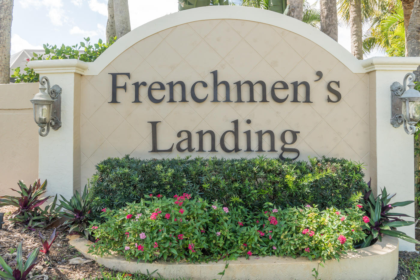 FRENCHMENS LANDING - Residential