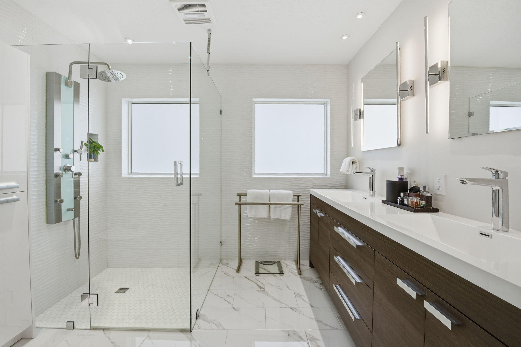 OAKWOOD HEIGHTS - Residential