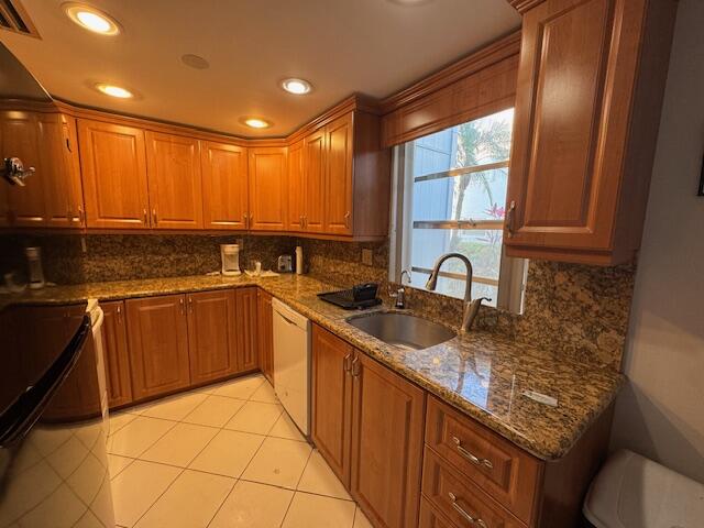 KINGS POINT FLANDERS CONDOS - Residential